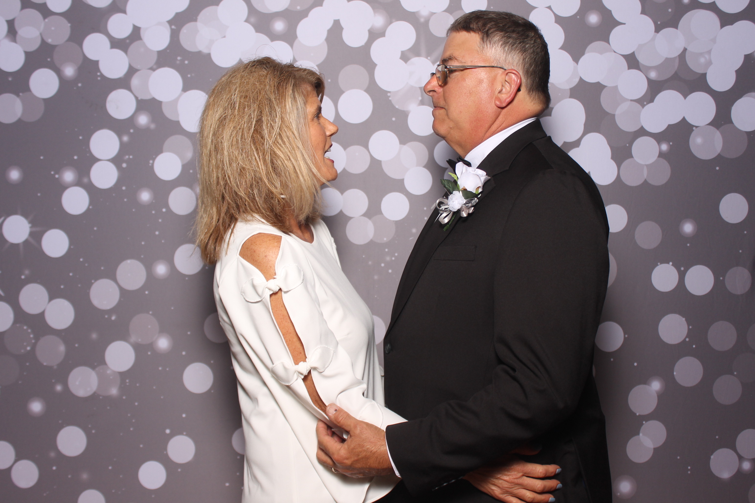 Colerain Prom 2025 | View more photos from the event at gallery.photoboothcincy.com/u/PhotoBoothCincy/Colerain-Prom-2025