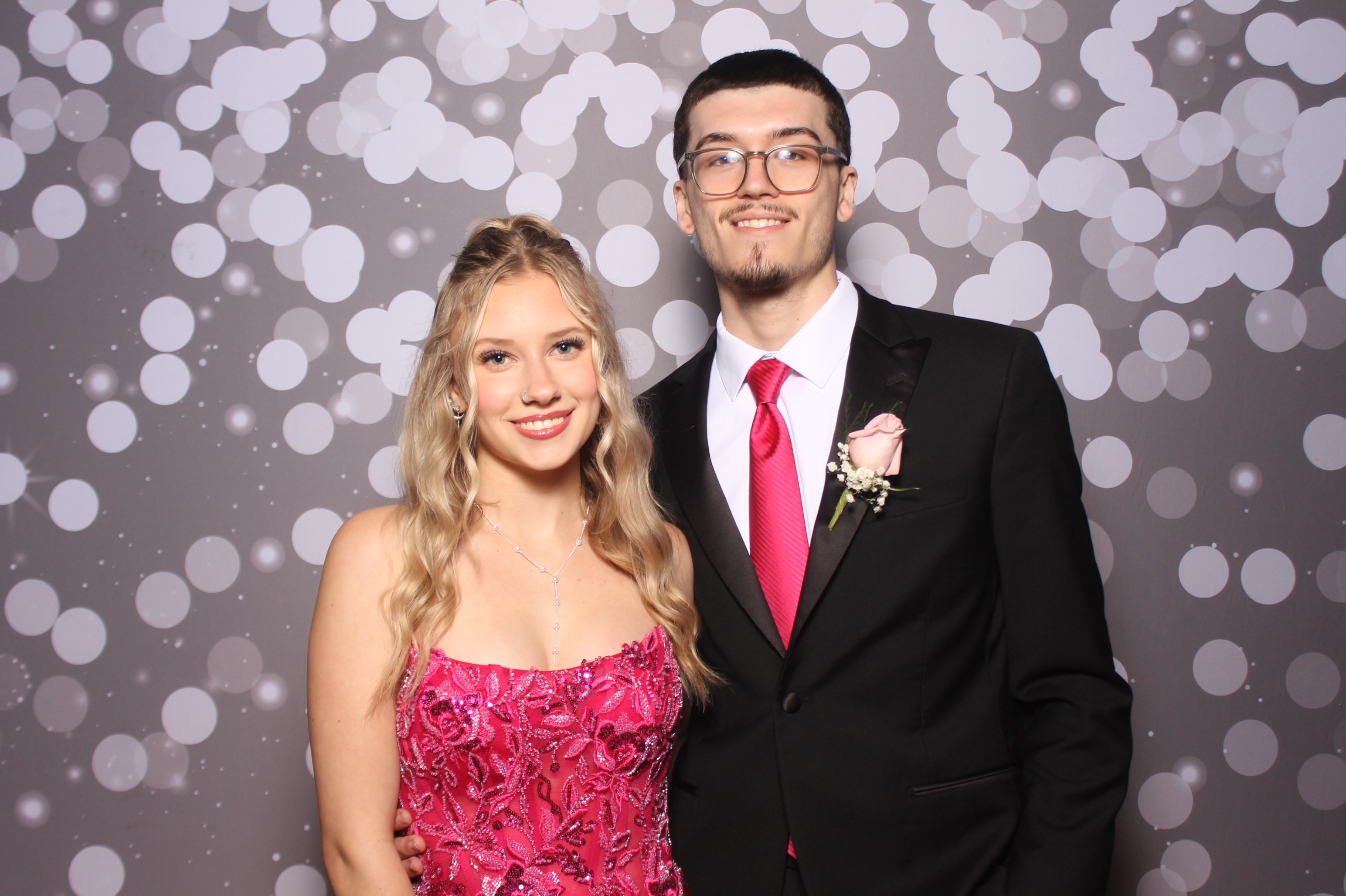 Colerain Prom 2025 | View more photos from the event at gallery.photoboothcincy.com/u/PhotoBoothCincy/Colerain-Prom-2025