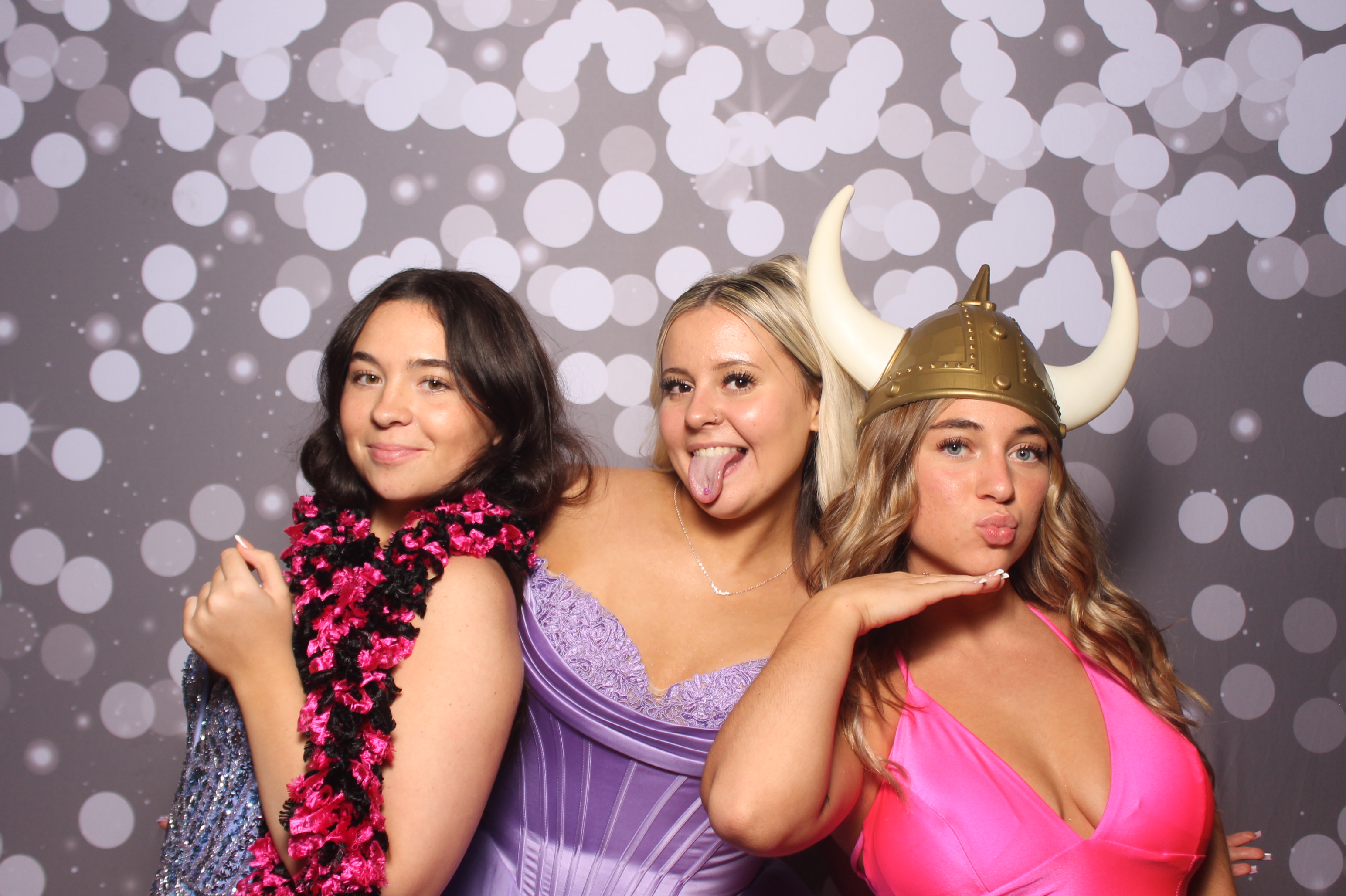 Colerain Prom 2025 | View more photos from the event at gallery.photoboothcincy.com/u/PhotoBoothCincy/Colerain-Prom-2025