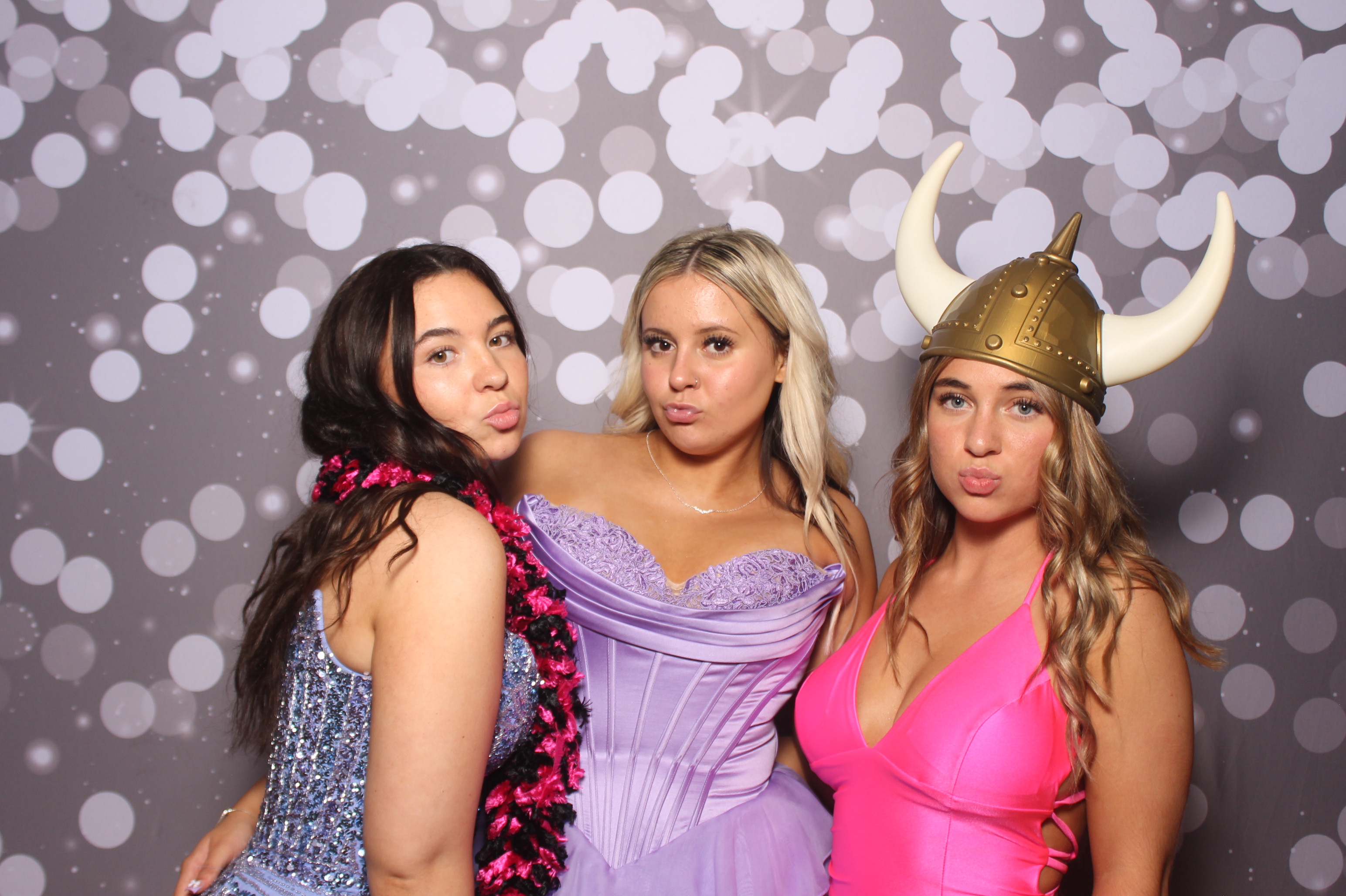 Colerain Prom 2025 | View more photos from the event at gallery.photoboothcincy.com/u/PhotoBoothCincy/Colerain-Prom-2025