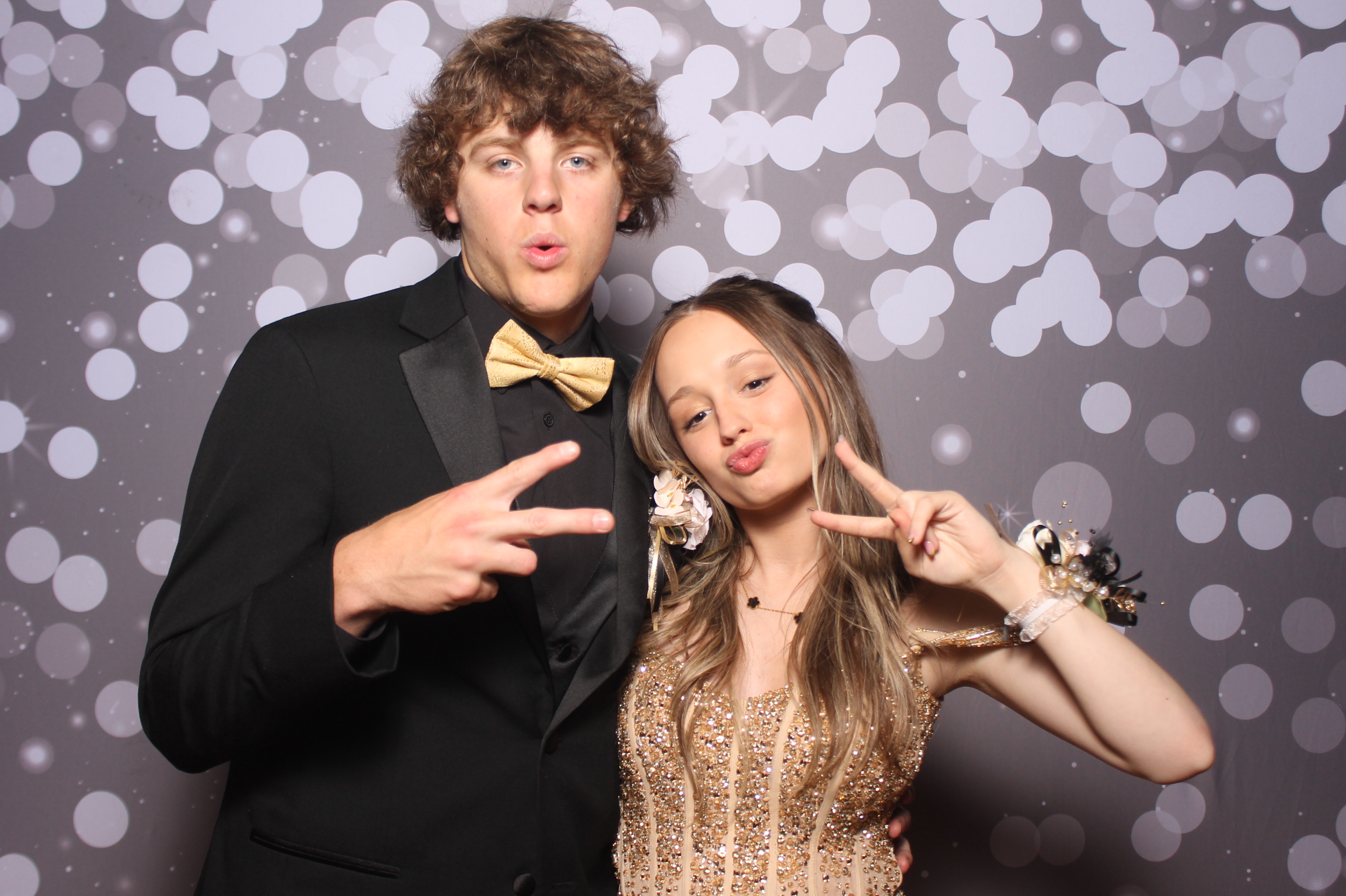 Colerain Prom 2025 | View more photos from the event at gallery.photoboothcincy.com/u/PhotoBoothCincy/Colerain-Prom-2025