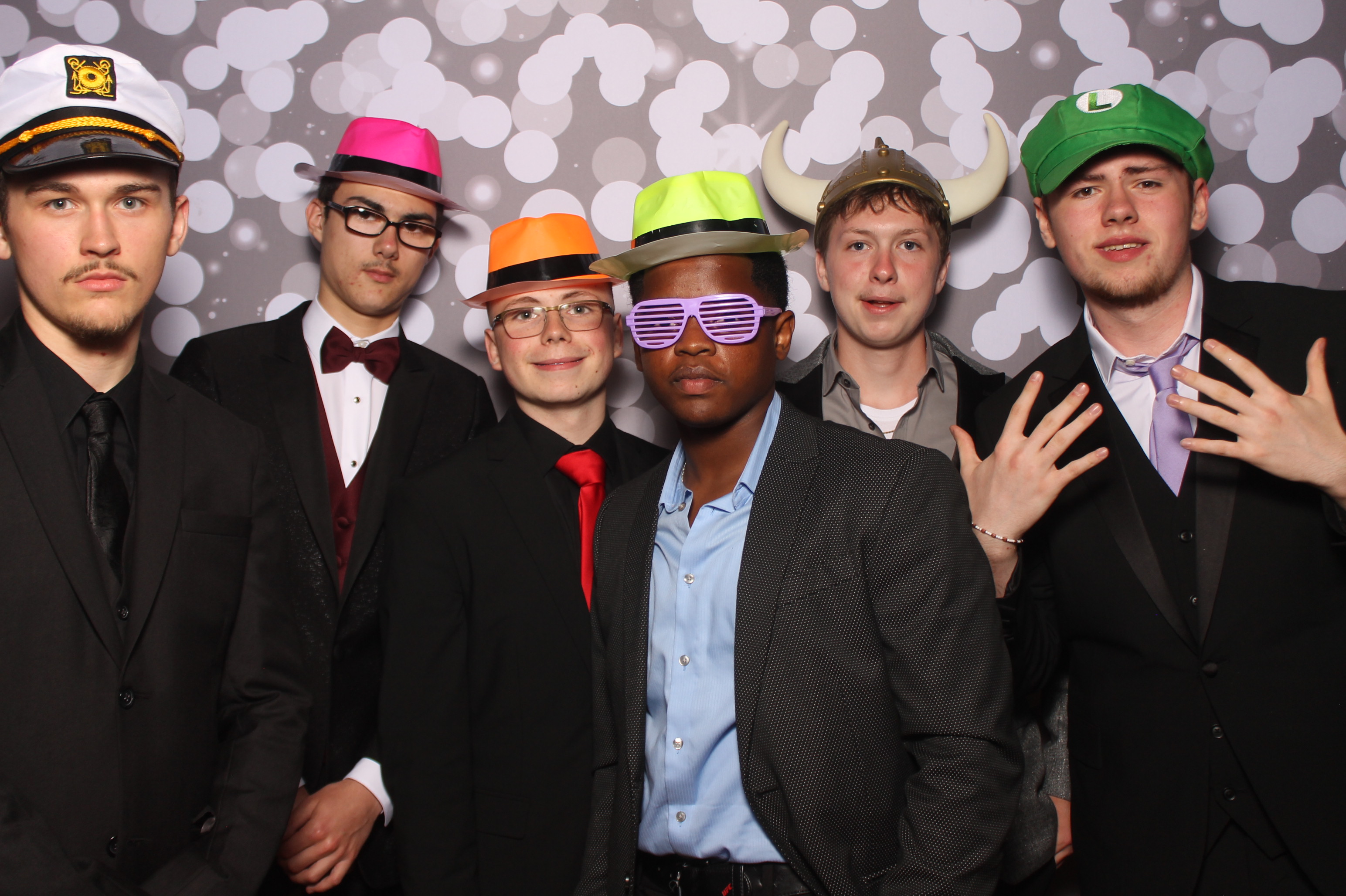 Colerain Prom 2025 | View more photos from the event at gallery.photoboothcincy.com/u/PhotoBoothCincy/Colerain-Prom-2025
