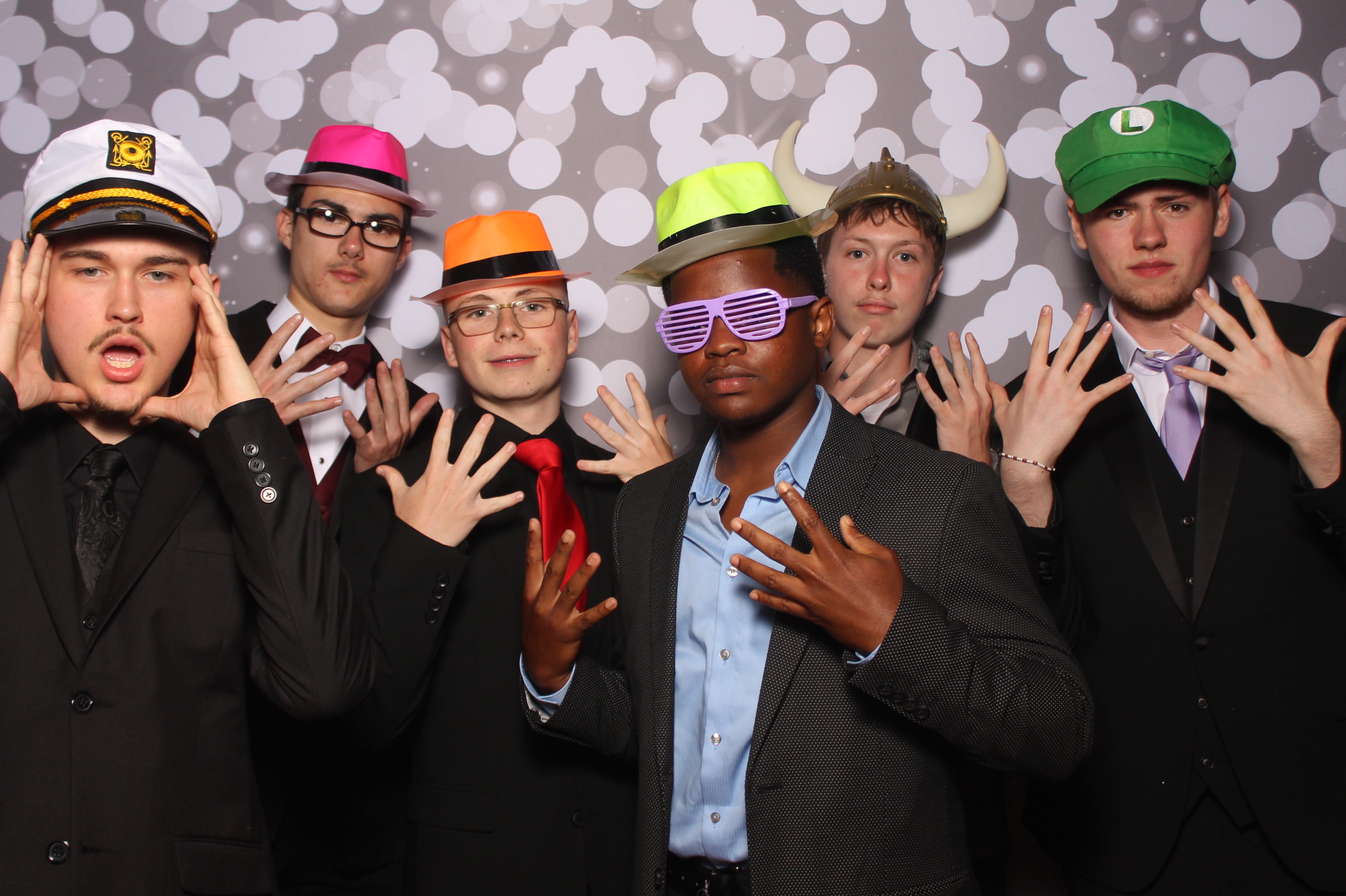 Colerain Prom 2025 | View more photos from the event at gallery.photoboothcincy.com/u/PhotoBoothCincy/Colerain-Prom-2025