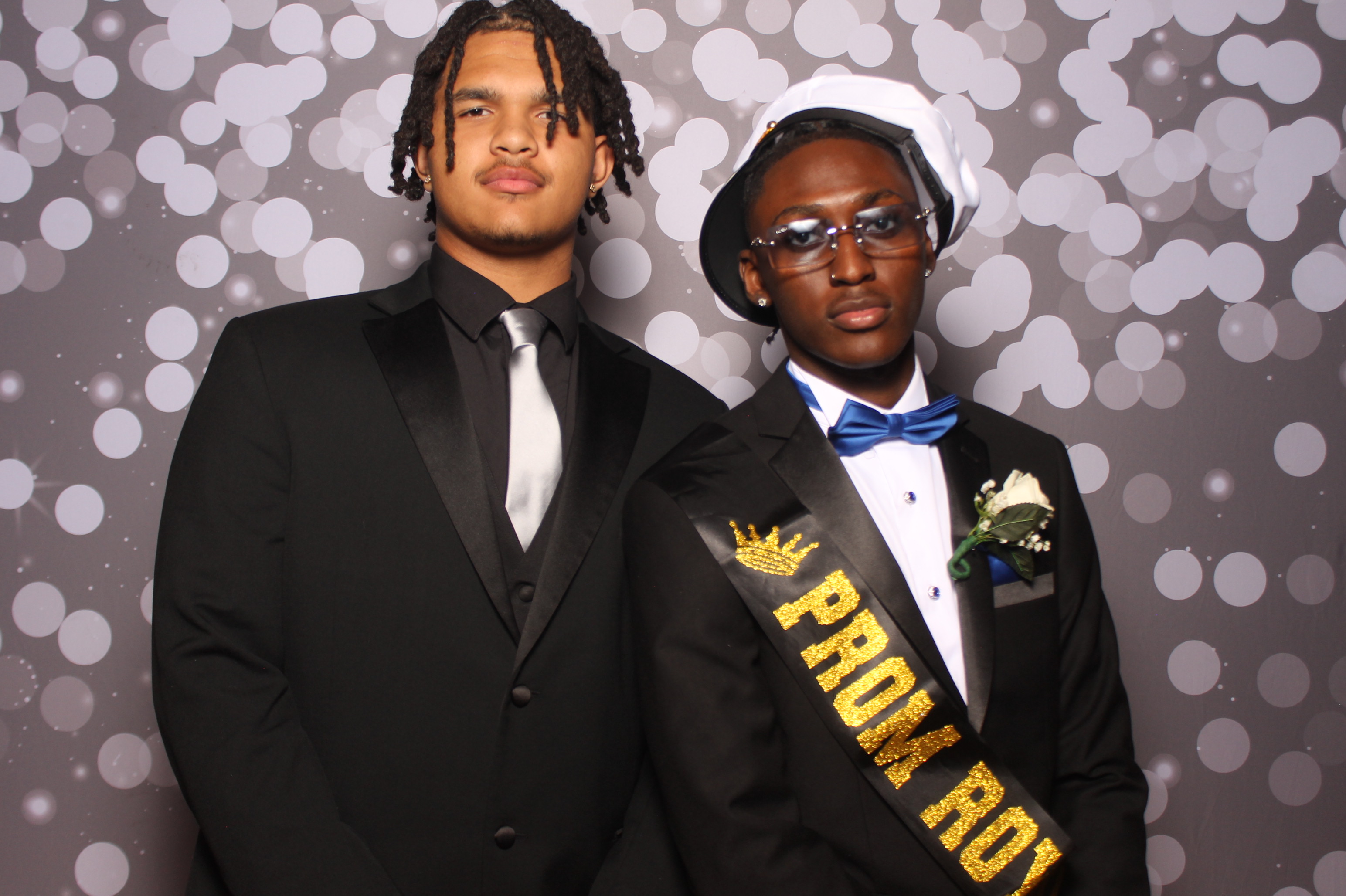 Colerain Prom 2025 | View more photos from the event at gallery.photoboothcincy.com/u/PhotoBoothCincy/Colerain-Prom-2025