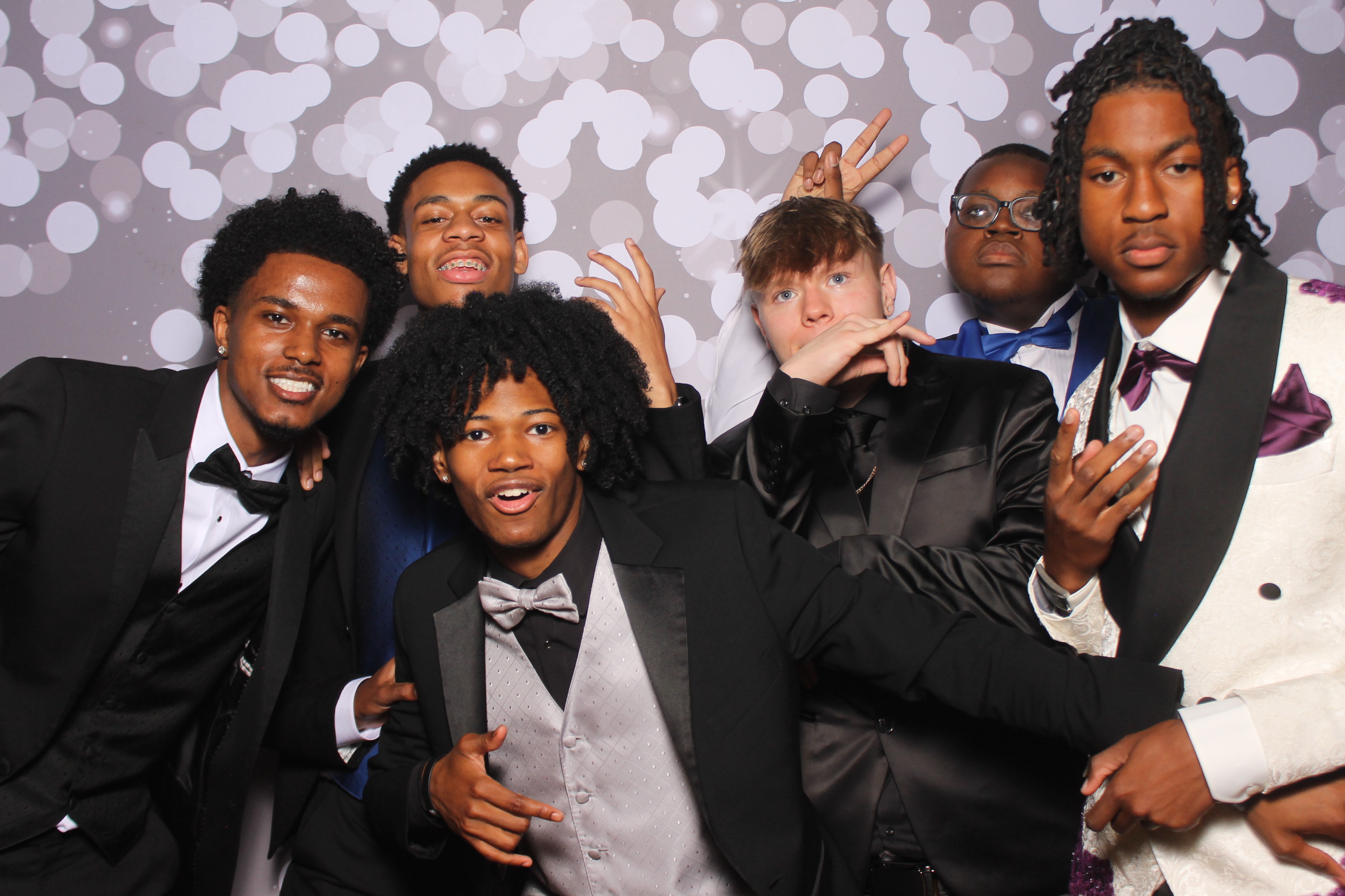 Colerain Prom 2025 | View more photos from the event at gallery.photoboothcincy.com/u/PhotoBoothCincy/Colerain-Prom-2025