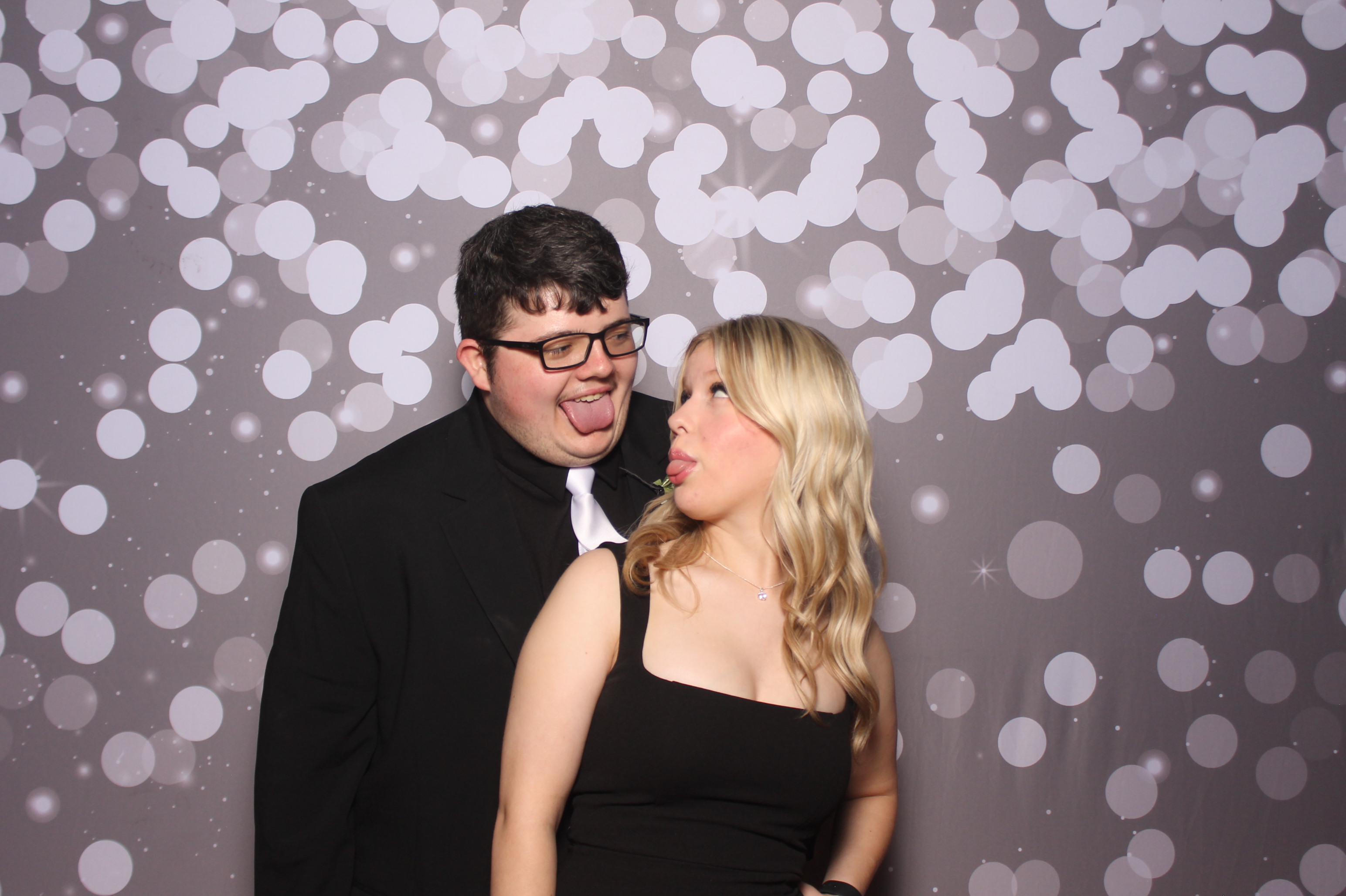 Colerain Prom 2025 | View more photos from the event at gallery.photoboothcincy.com/u/PhotoBoothCincy/Colerain-Prom-2025