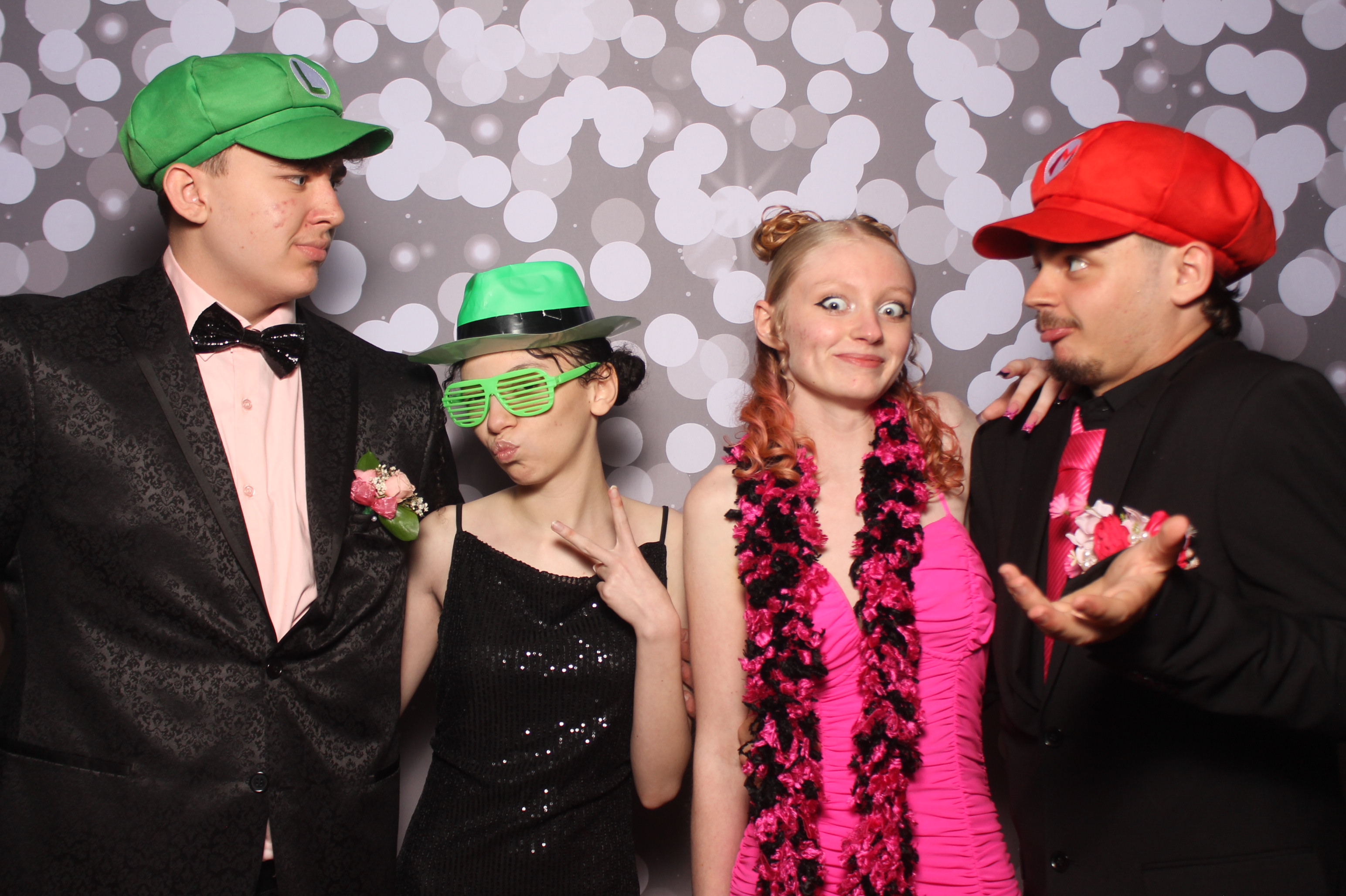 Colerain Prom 2025 | View more photos from the event at gallery.photoboothcincy.com/u/PhotoBoothCincy/Colerain-Prom-2025