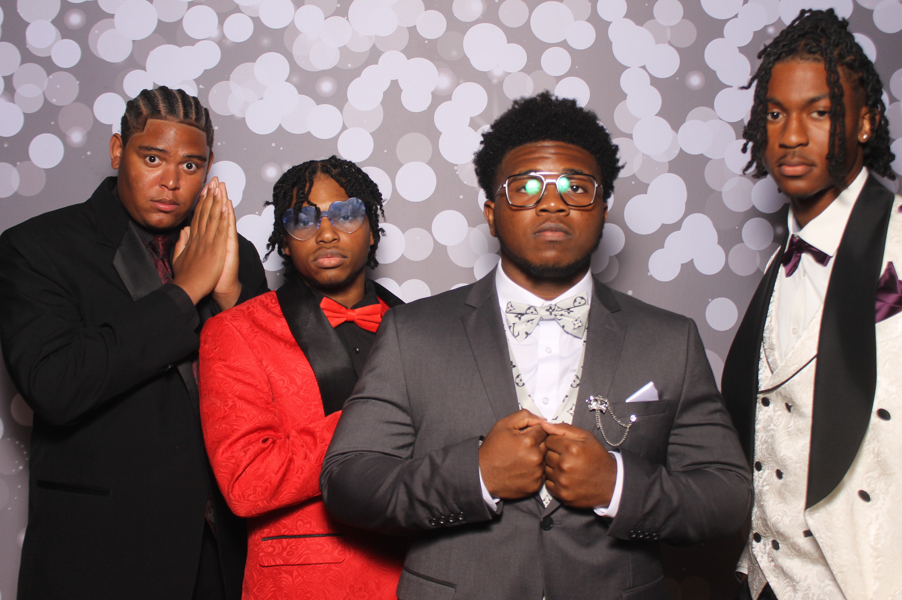 Colerain Prom 2025 | View more photos from the event at gallery.photoboothcincy.com/u/PhotoBoothCincy/Colerain-Prom-2025