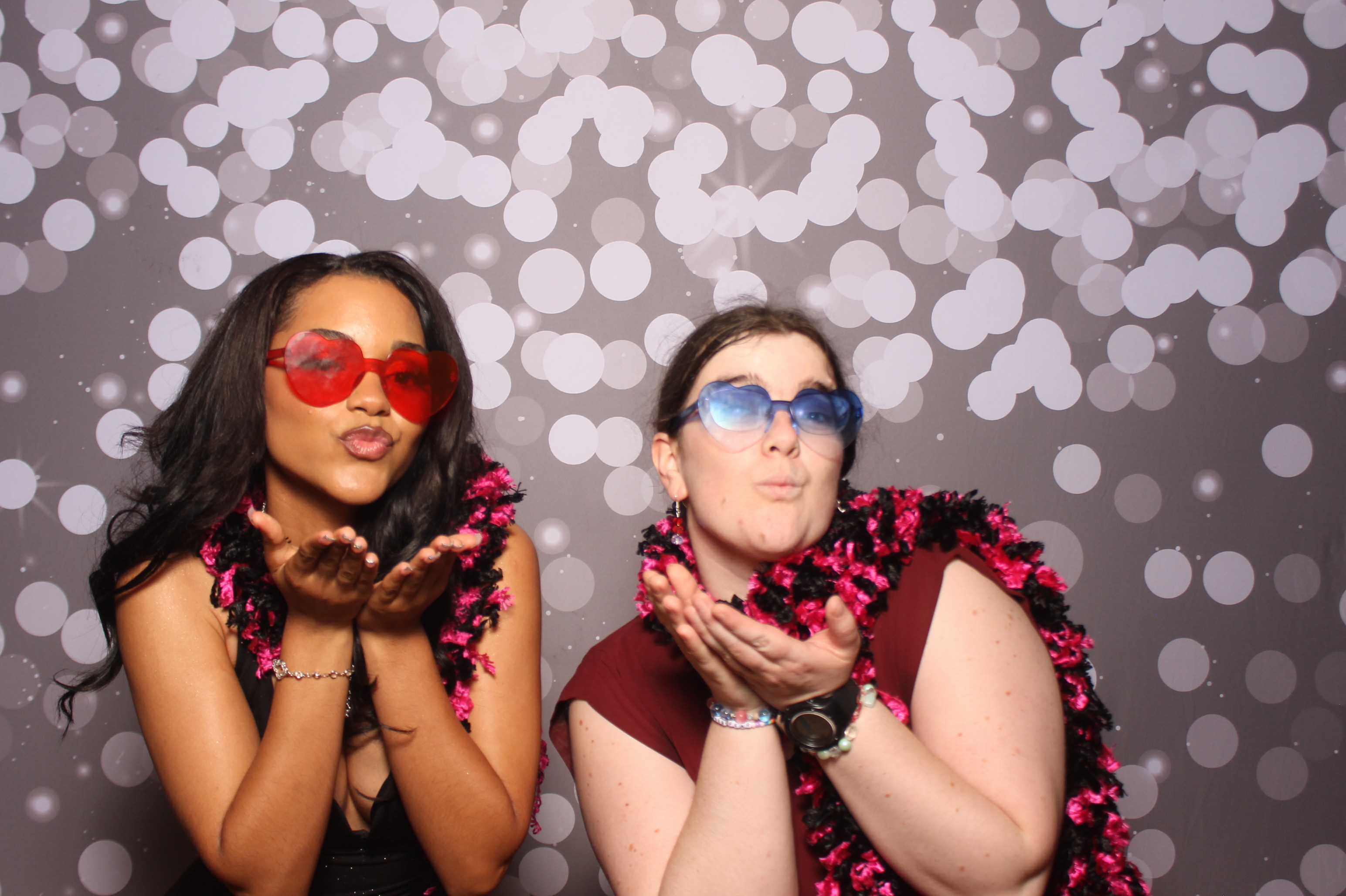 Colerain Prom 2025 | View more photos from the event at gallery.photoboothcincy.com/u/PhotoBoothCincy/Colerain-Prom-2025
