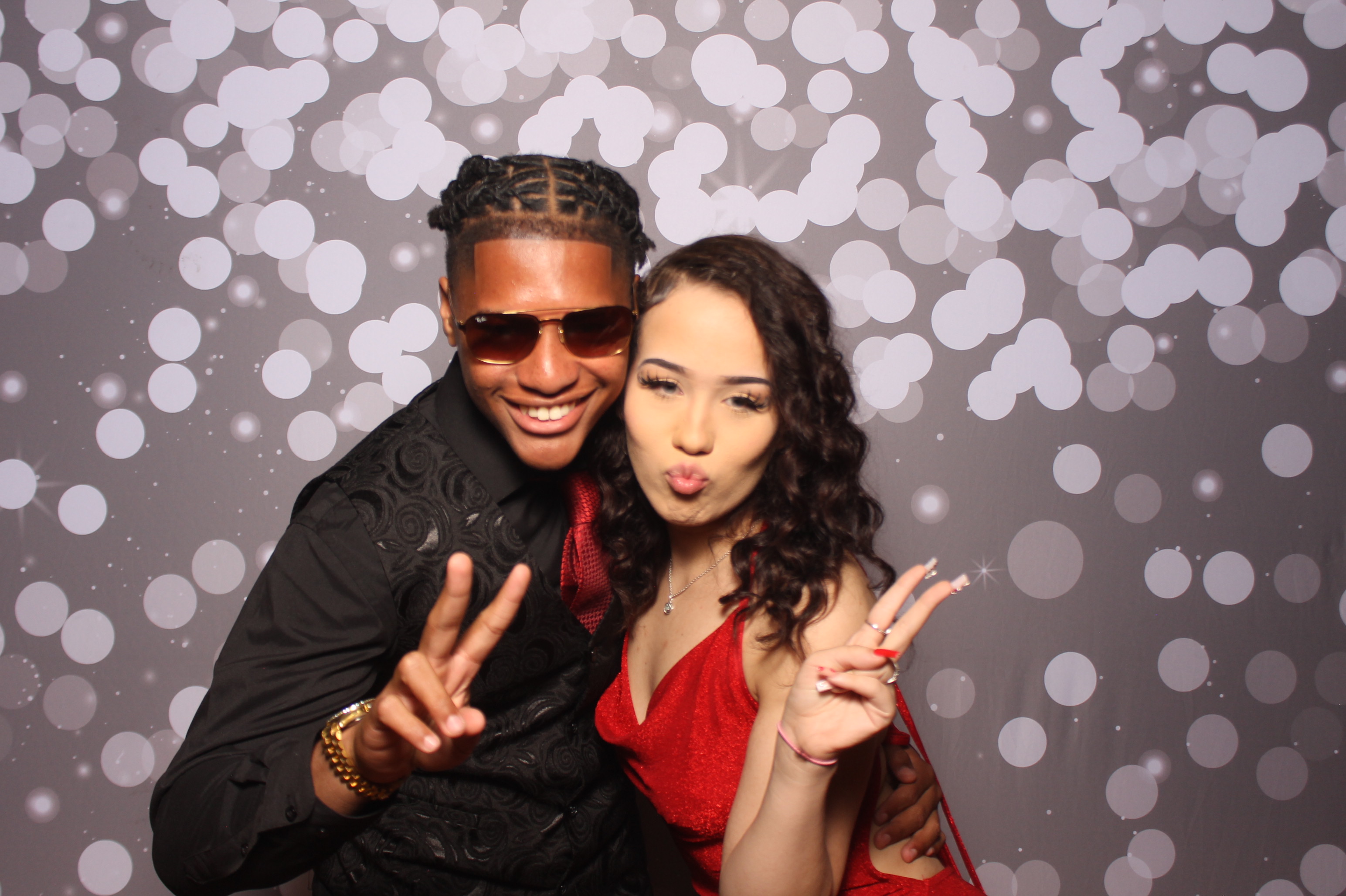 Colerain Prom 2025 | View more photos from the event at gallery.photoboothcincy.com/u/PhotoBoothCincy/Colerain-Prom-2025