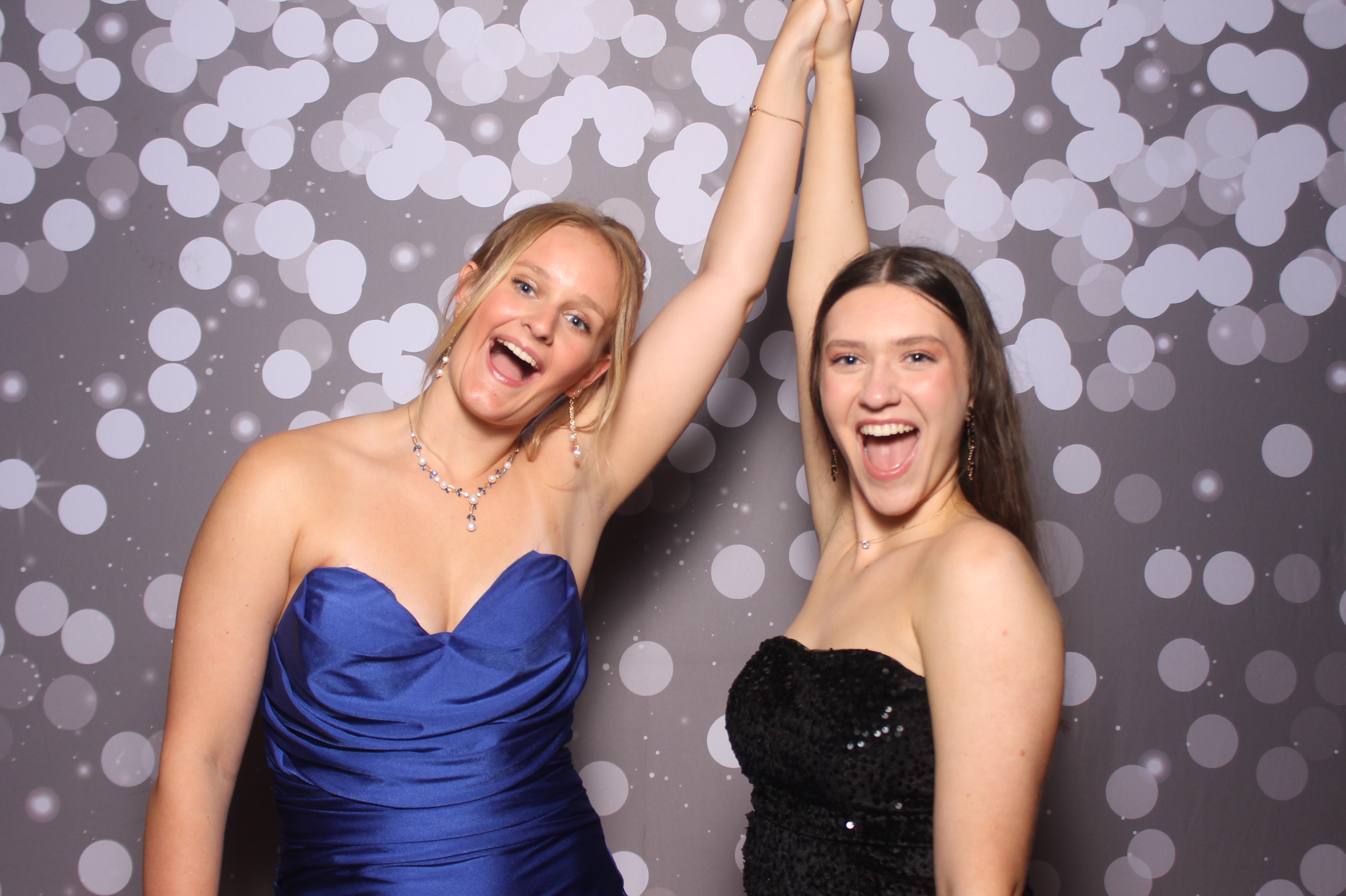 Colerain Prom 2025 | View more photos from the event at gallery.photoboothcincy.com/u/PhotoBoothCincy/Colerain-Prom-2025