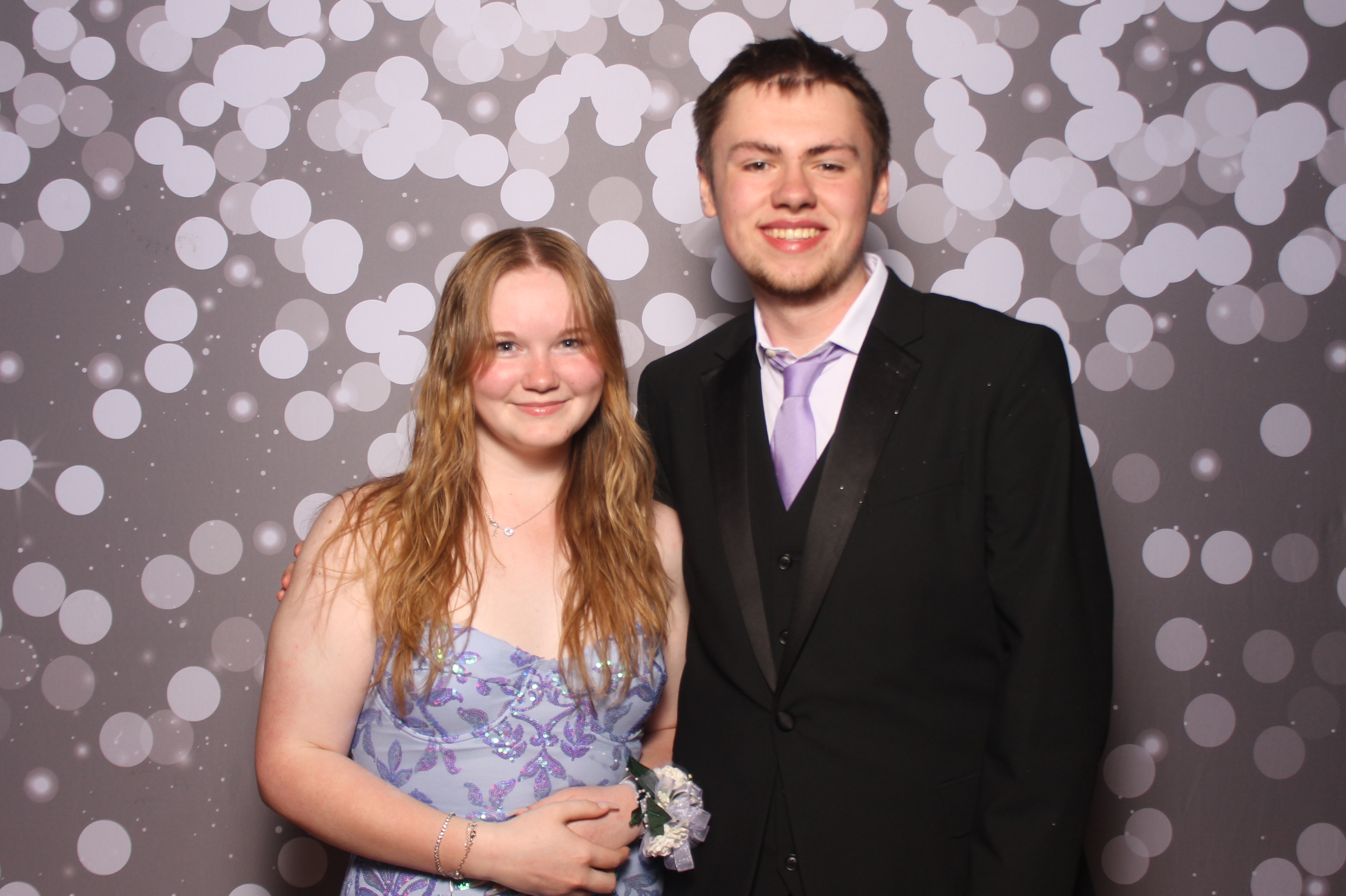 Colerain Prom 2025 | View more photos from the event at gallery.photoboothcincy.com/u/PhotoBoothCincy/Colerain-Prom-2025