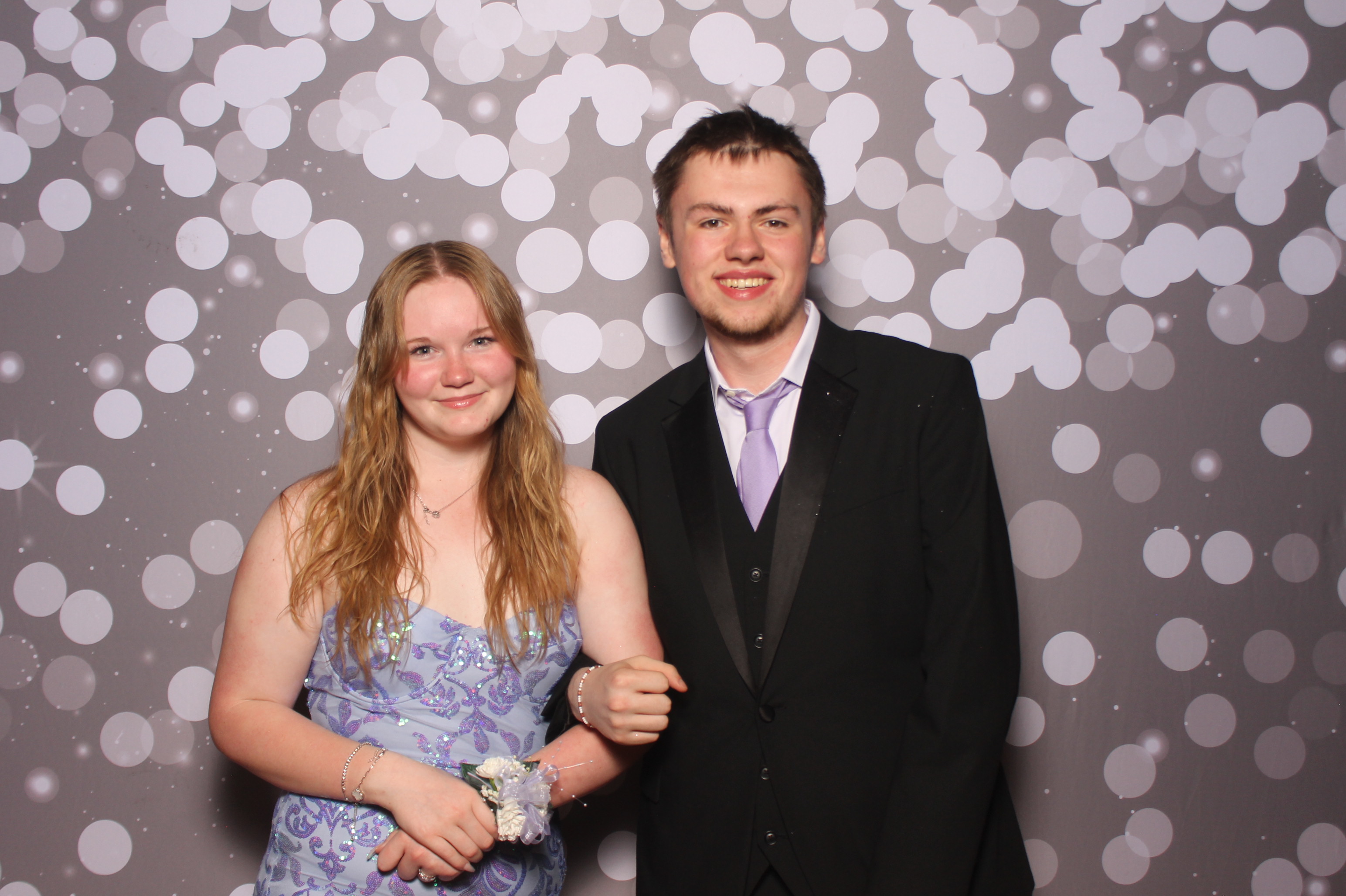 Colerain Prom 2025 | View more photos from the event at gallery.photoboothcincy.com/u/PhotoBoothCincy/Colerain-Prom-2025