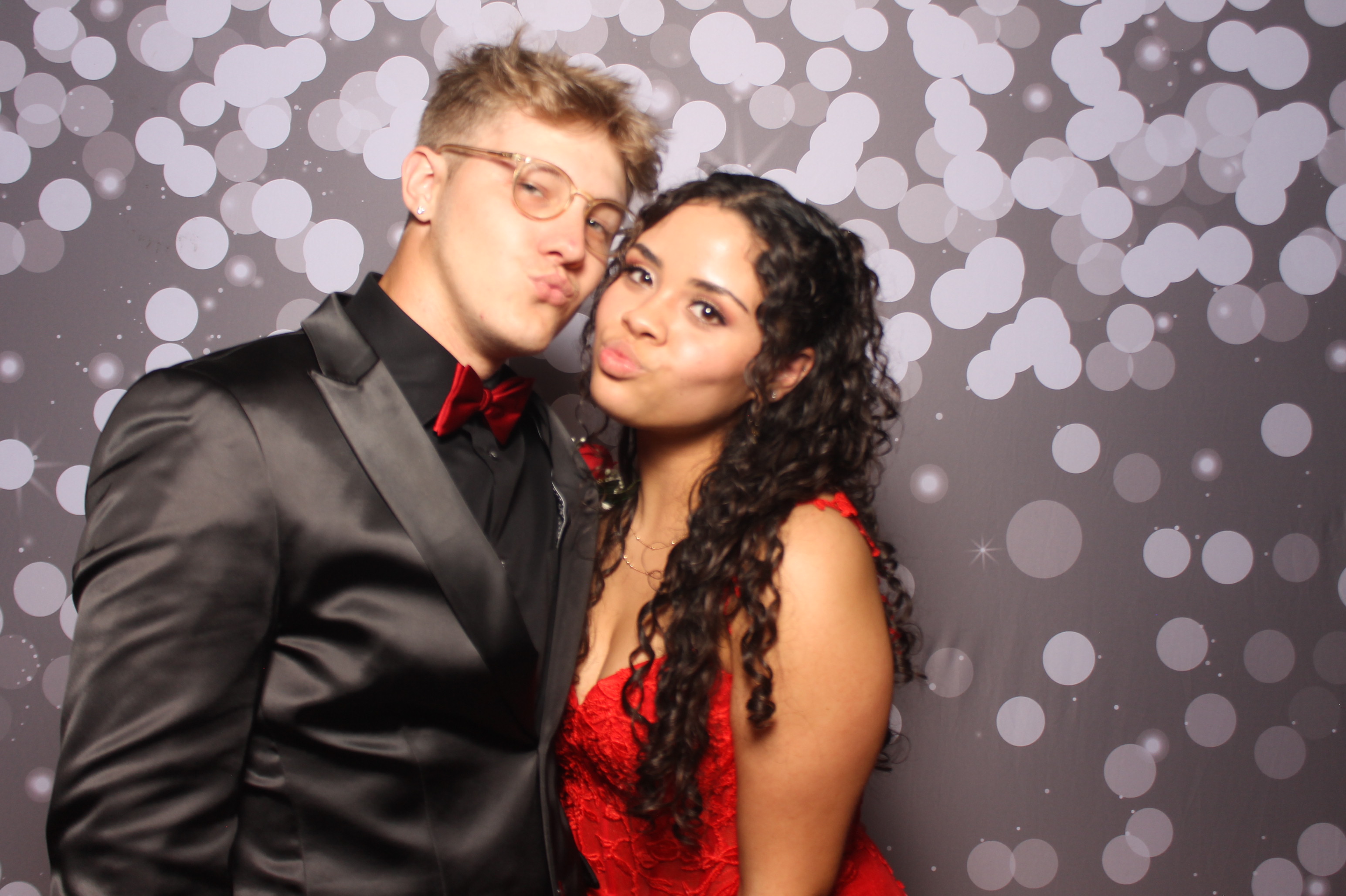 Colerain Prom 2025 | View more photos from the event at gallery.photoboothcincy.com/u/PhotoBoothCincy/Colerain-Prom-2025