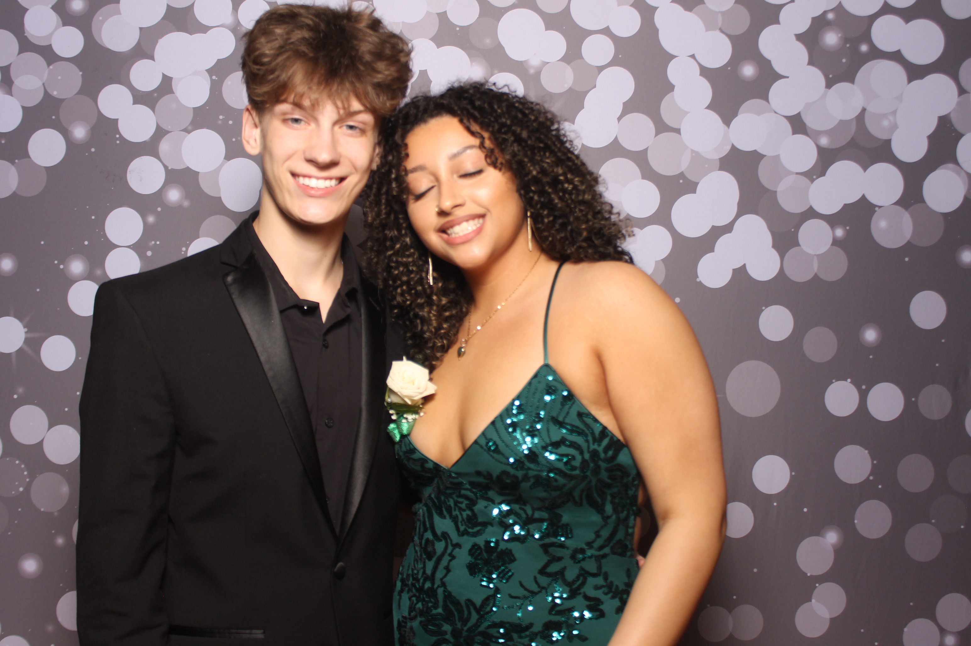 Colerain Prom 2025 | View more photos from the event at gallery.photoboothcincy.com/u/PhotoBoothCincy/Colerain-Prom-2025
