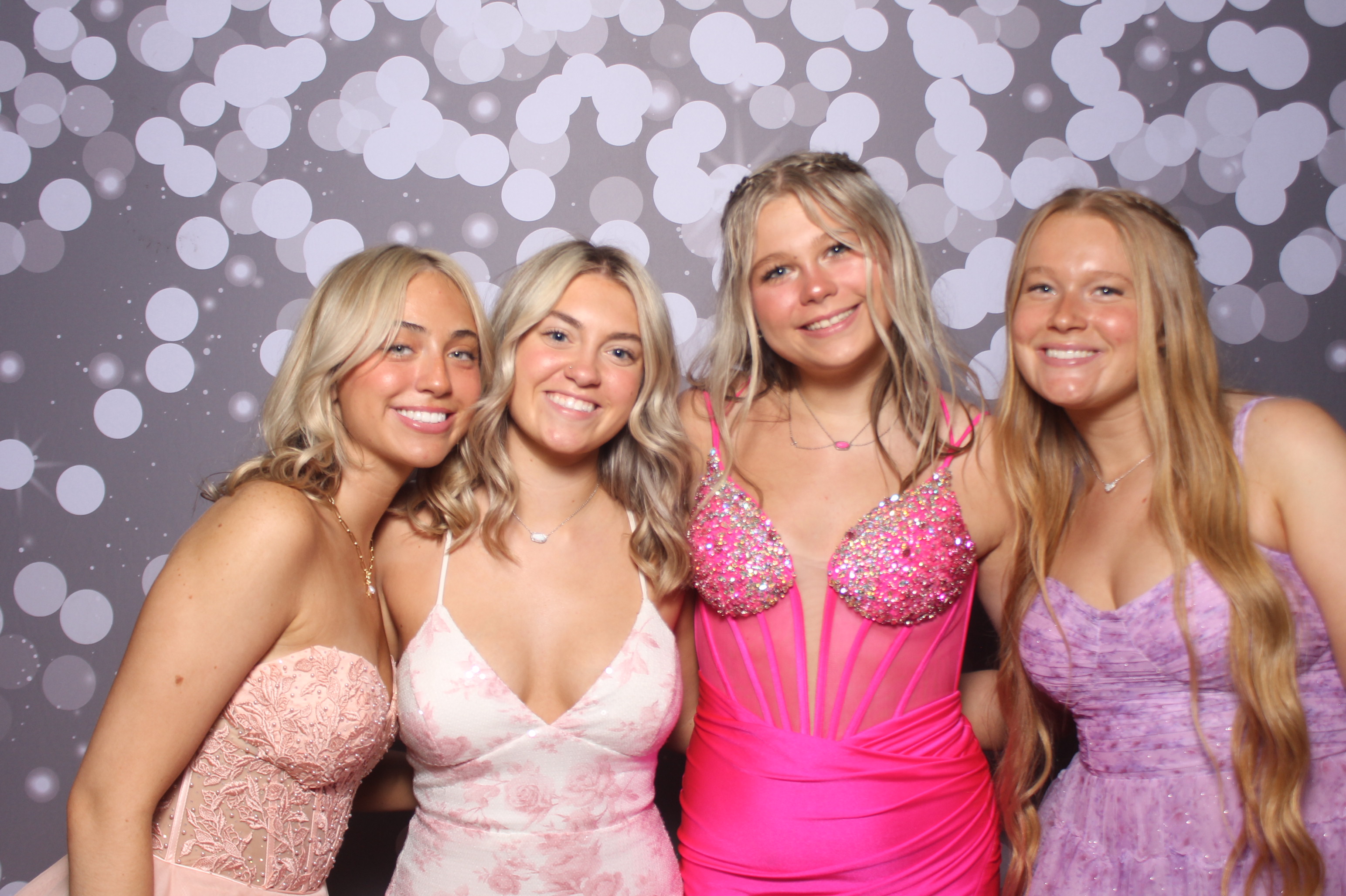 Colerain Prom 2025 | View more photos from the event at gallery.photoboothcincy.com/u/PhotoBoothCincy/Colerain-Prom-2025