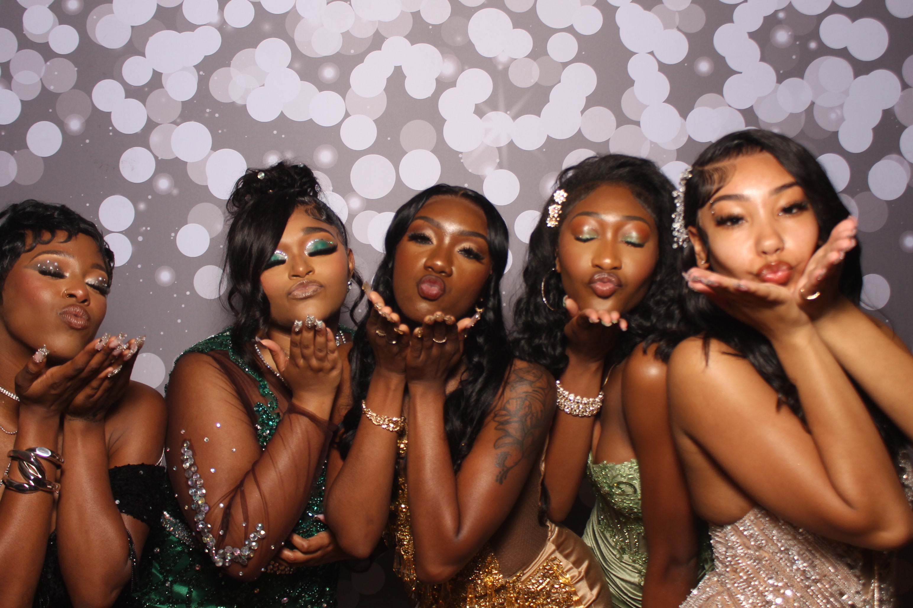 Colerain Prom 2025 | View more photos from the event at gallery.photoboothcincy.com/u/PhotoBoothCincy/Colerain-Prom-2025