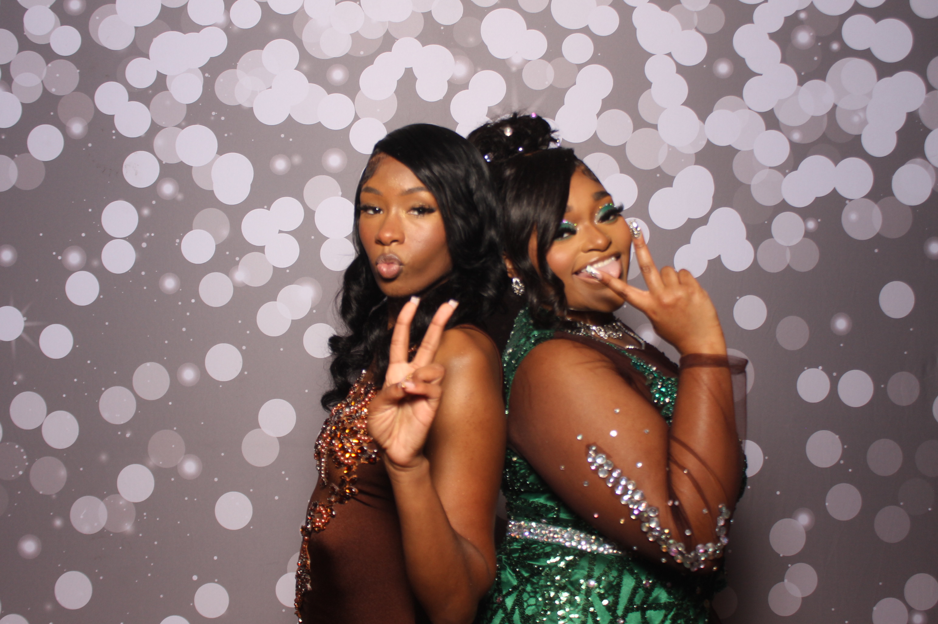 Colerain Prom 2025 | View more photos from the event at gallery.photoboothcincy.com/u/PhotoBoothCincy/Colerain-Prom-2025