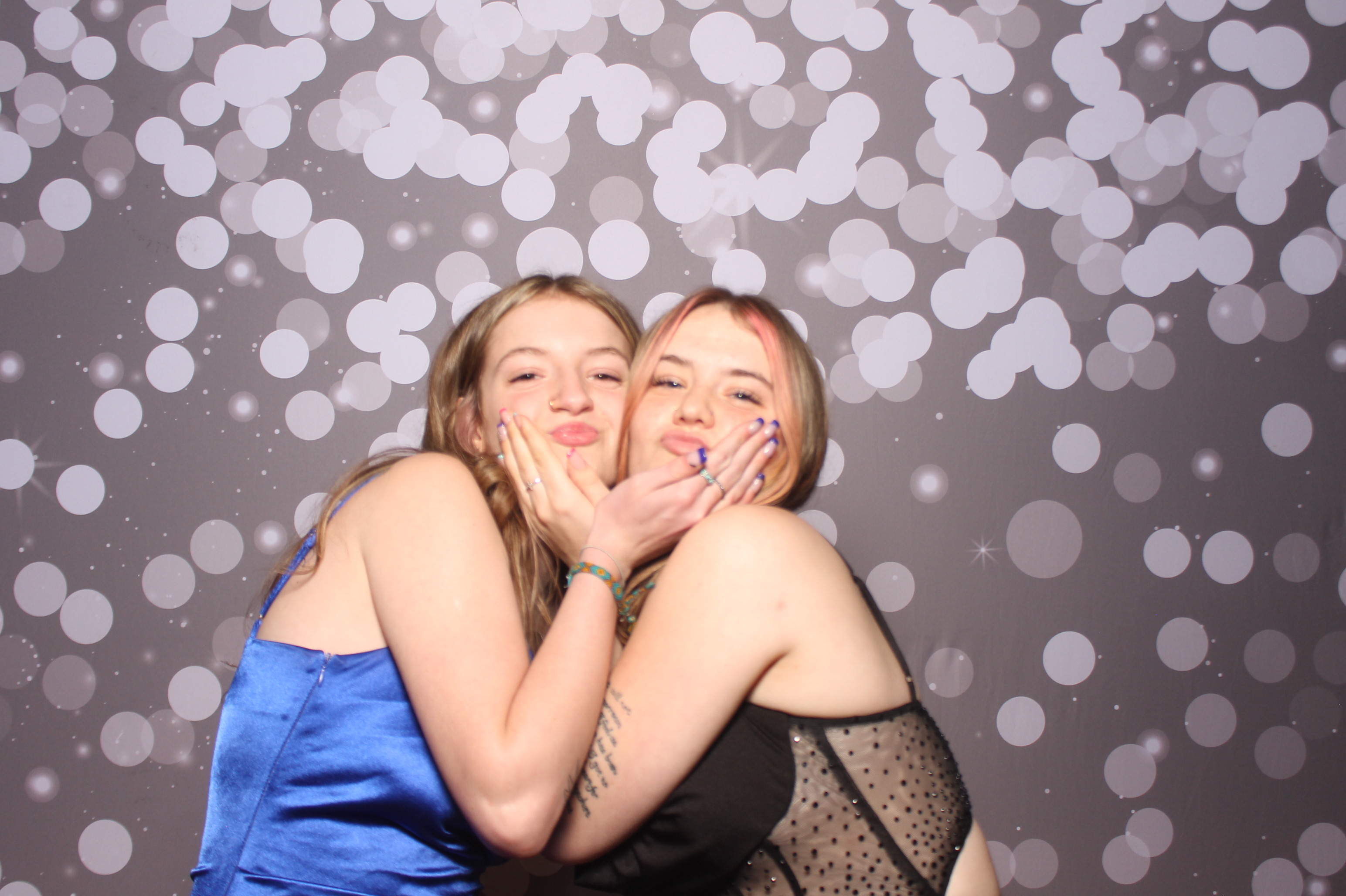 Colerain Prom 2025 | View more photos from the event at gallery.photoboothcincy.com/u/PhotoBoothCincy/Colerain-Prom-2025