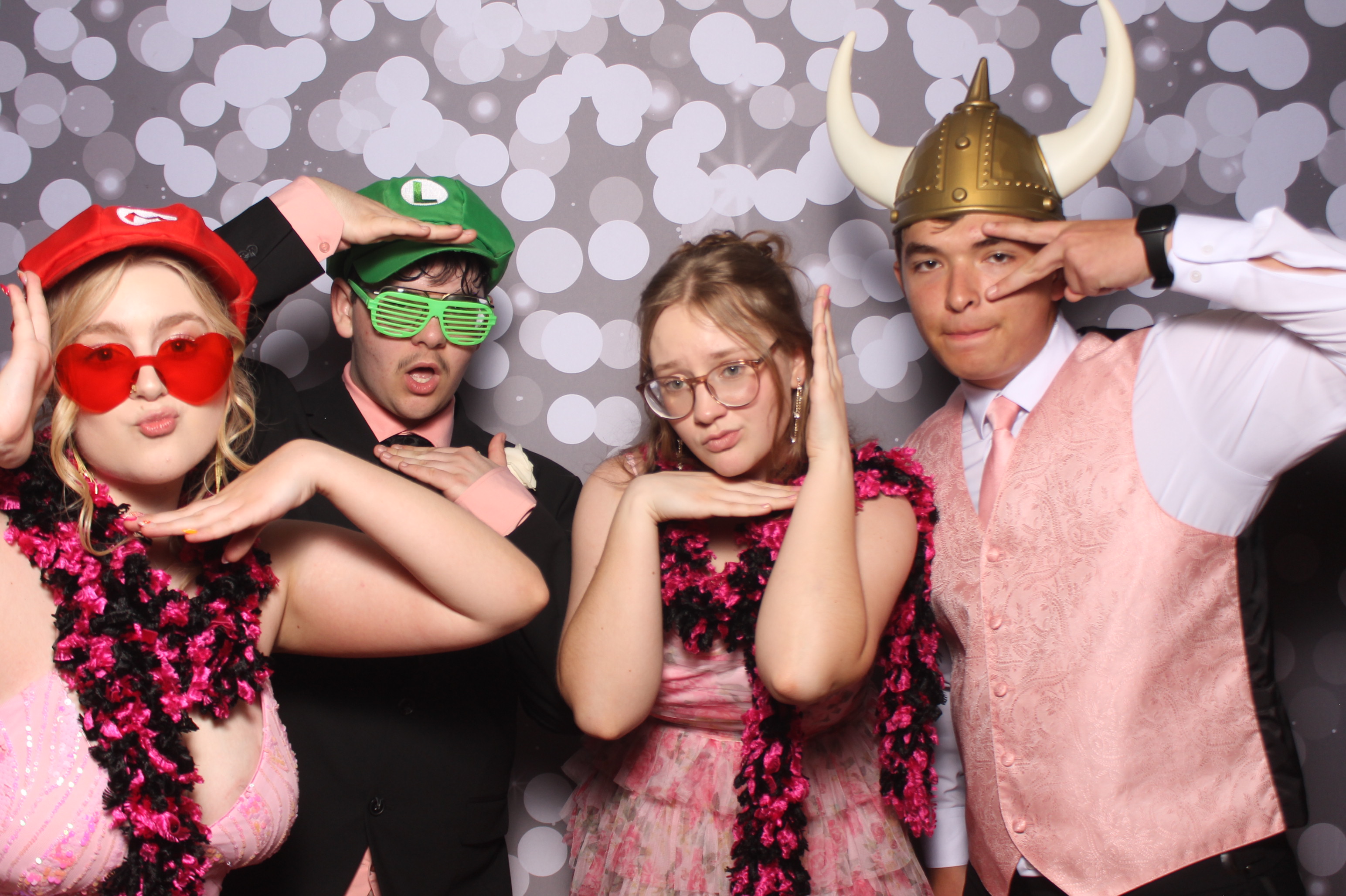 Colerain Prom 2025 | View more photos from the event at gallery.photoboothcincy.com/u/PhotoBoothCincy/Colerain-Prom-2025