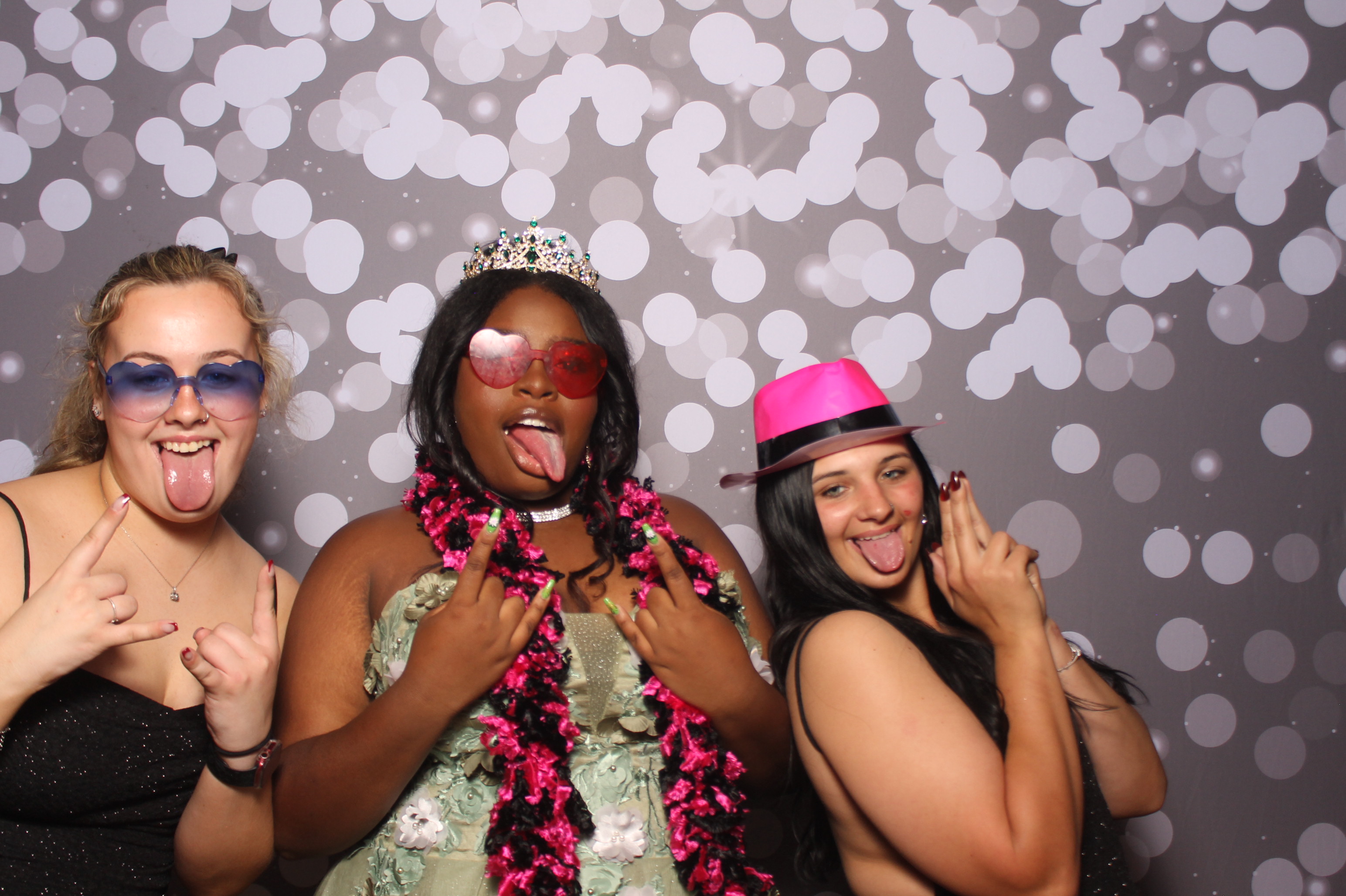 Colerain Prom 2025 | View more photos from the event at gallery.photoboothcincy.com/u/PhotoBoothCincy/Colerain-Prom-2025