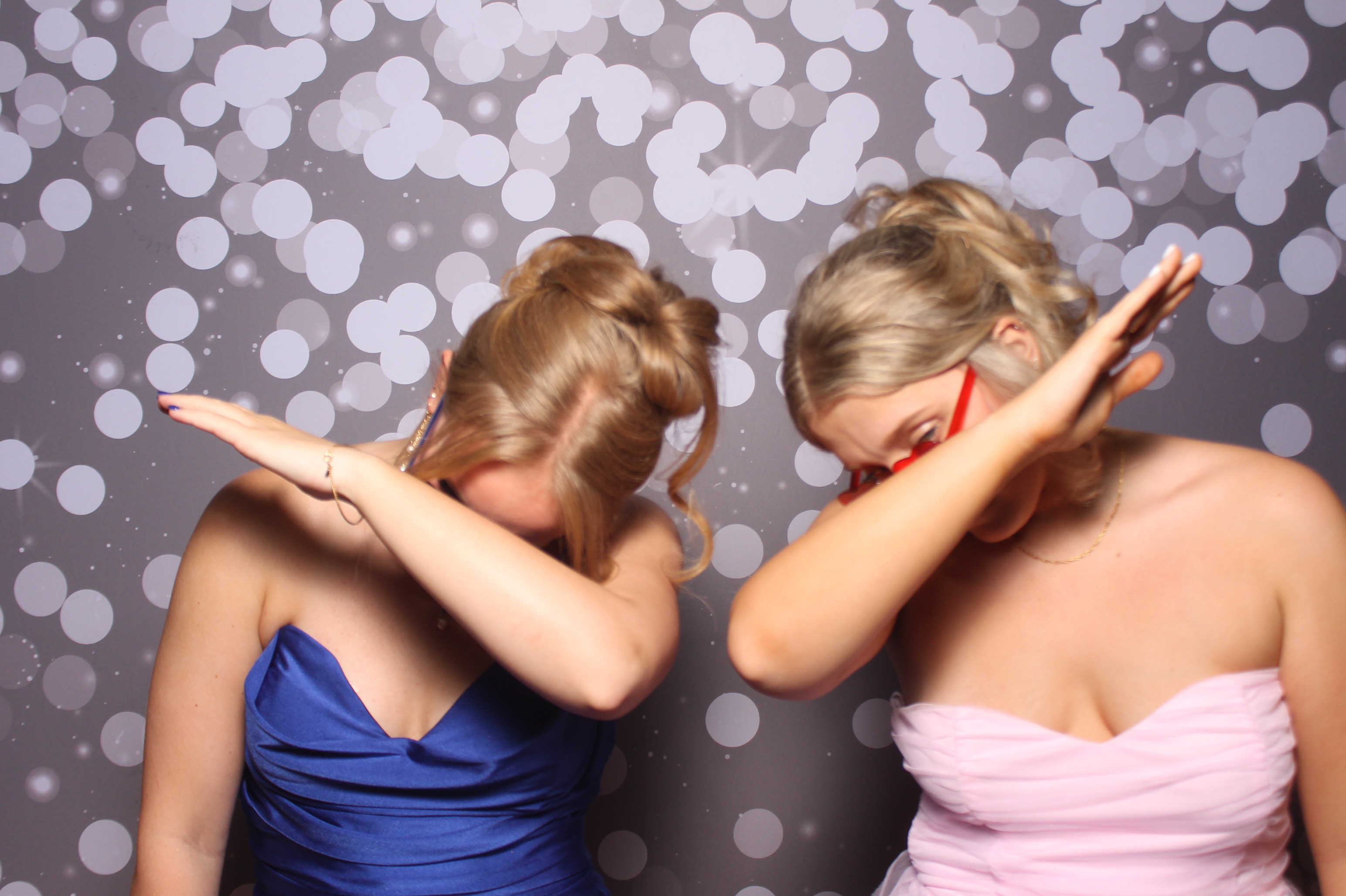 Colerain Prom 2025 | View more photos from the event at gallery.photoboothcincy.com/u/PhotoBoothCincy/Colerain-Prom-2025