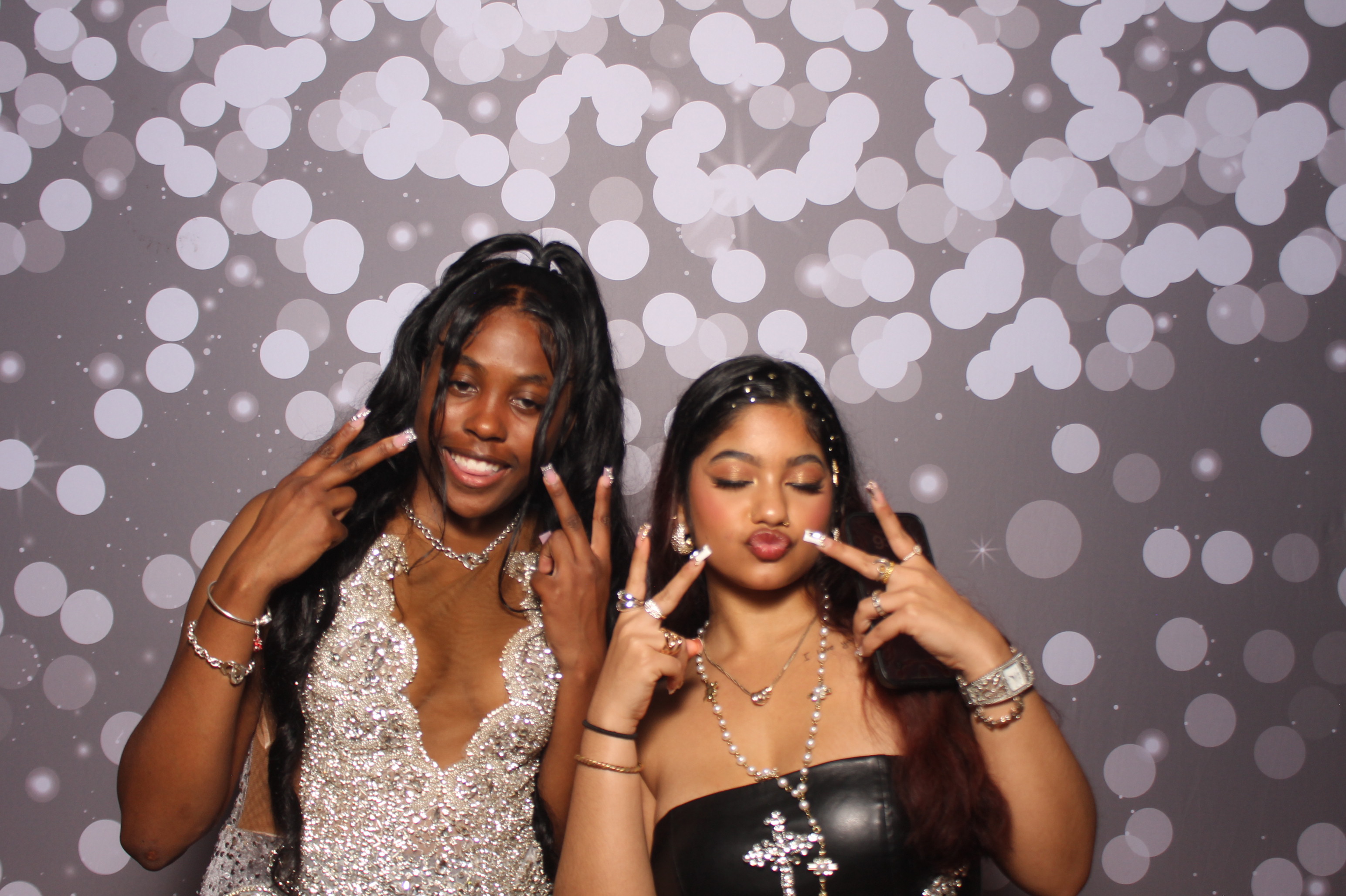 Colerain Prom 2025 | View more photos from the event at gallery.photoboothcincy.com/u/PhotoBoothCincy/Colerain-Prom-2025