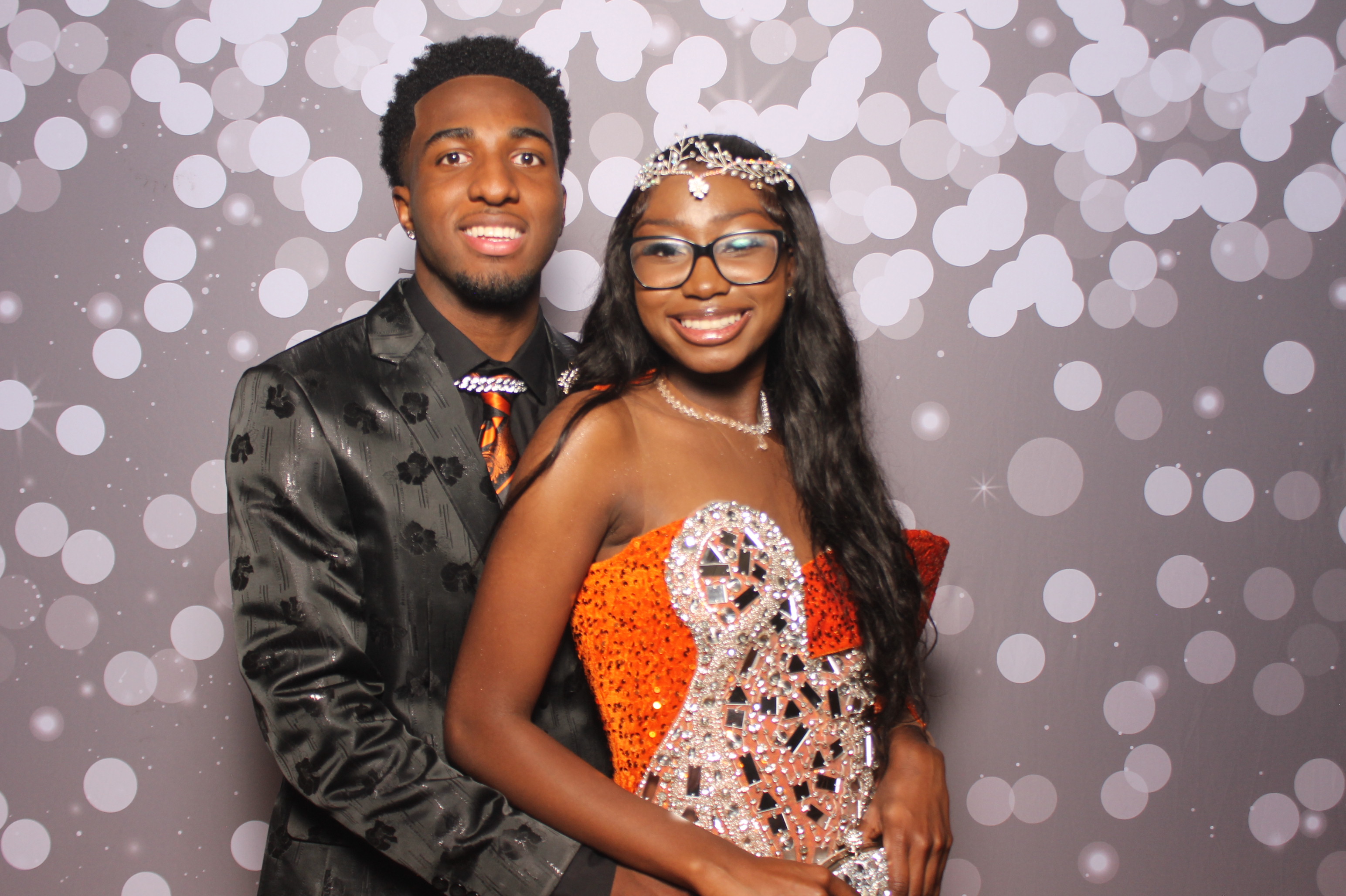 Colerain Prom 2025 | View more photos from the event at gallery.photoboothcincy.com/u/PhotoBoothCincy/Colerain-Prom-2025