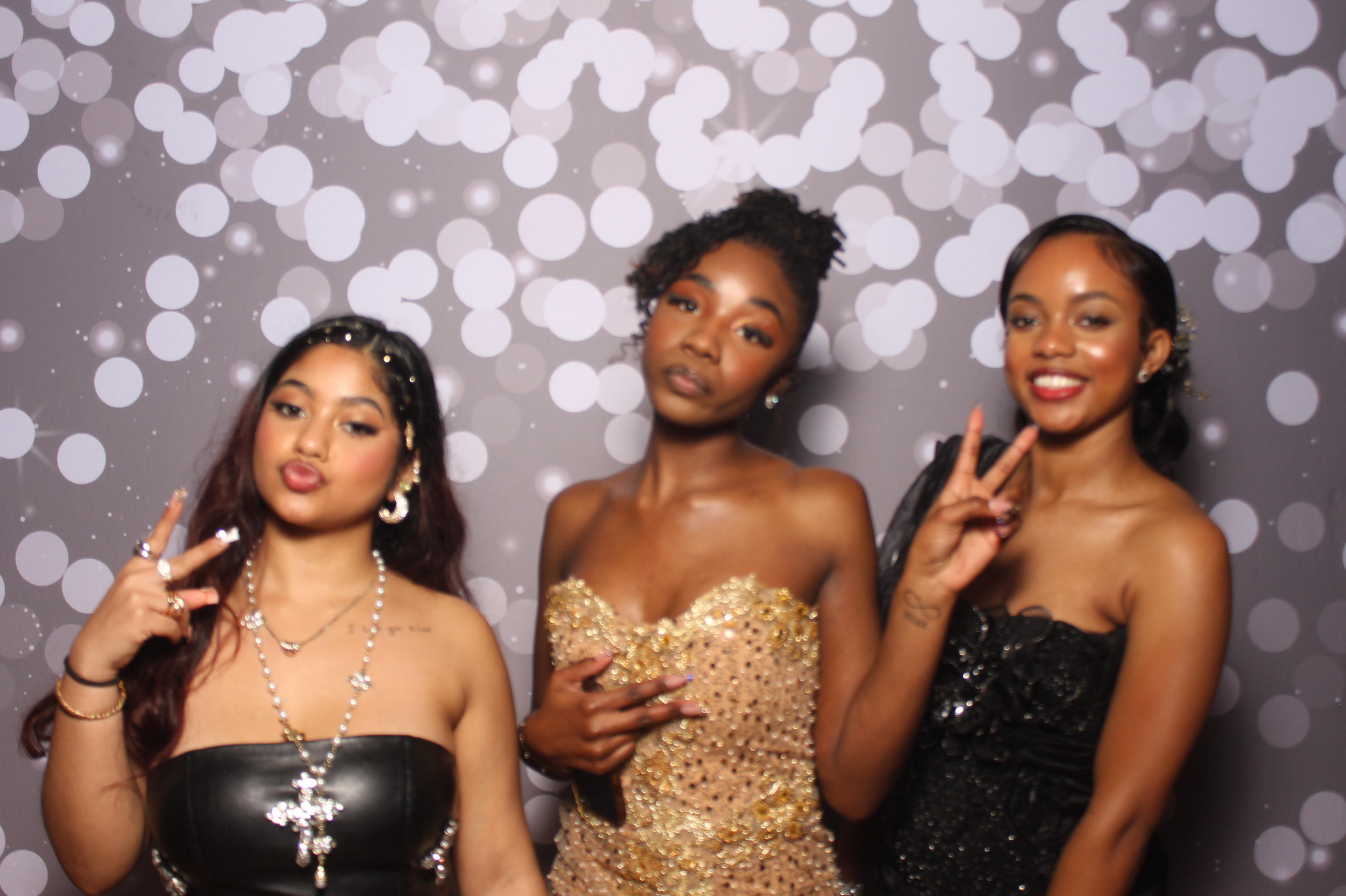 Colerain Prom 2025 | View more photos from the event at gallery.photoboothcincy.com/u/PhotoBoothCincy/Colerain-Prom-2025