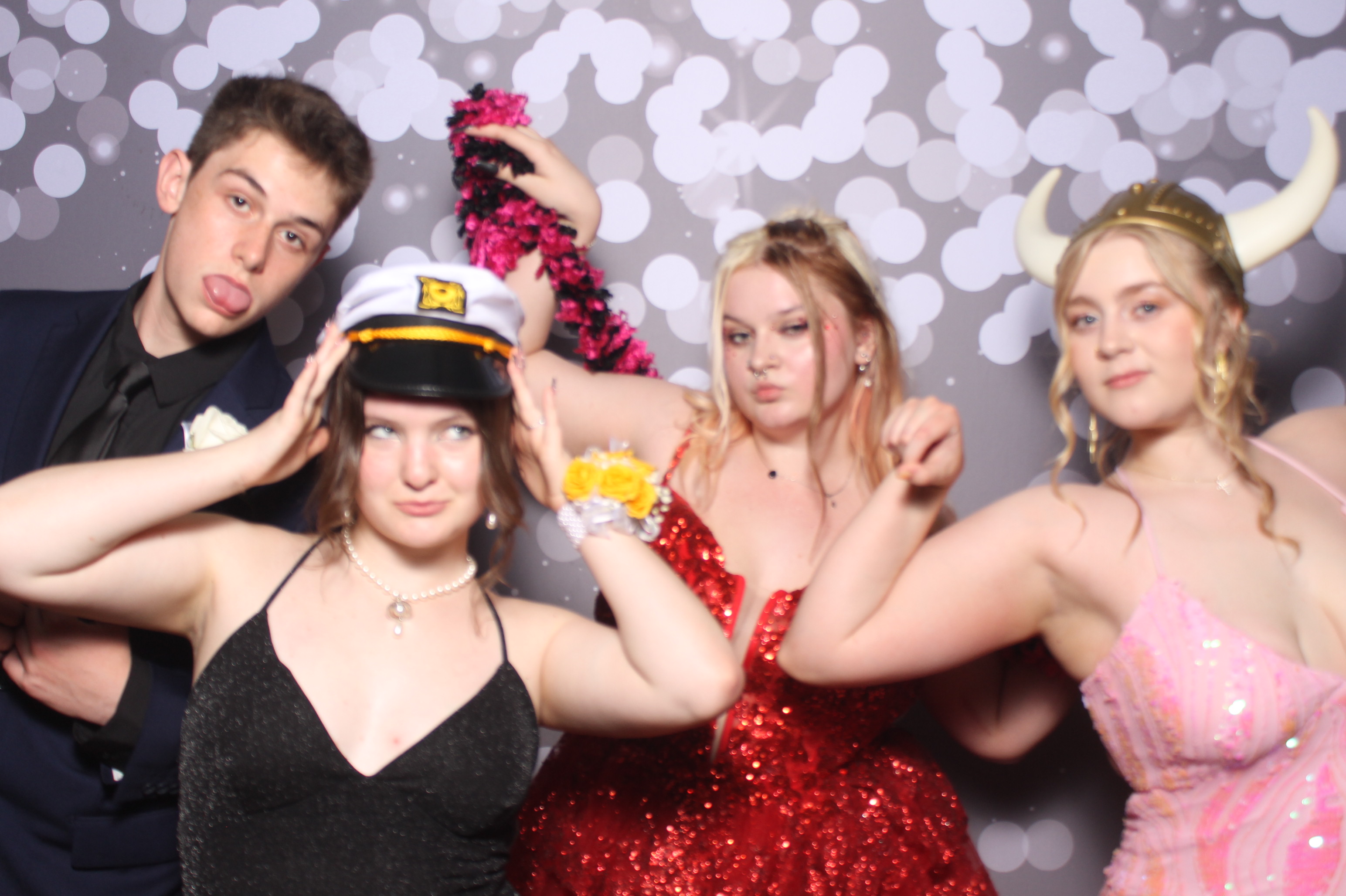 Colerain Prom 2025 | View more photos from the event at gallery.photoboothcincy.com/u/PhotoBoothCincy/Colerain-Prom-2025