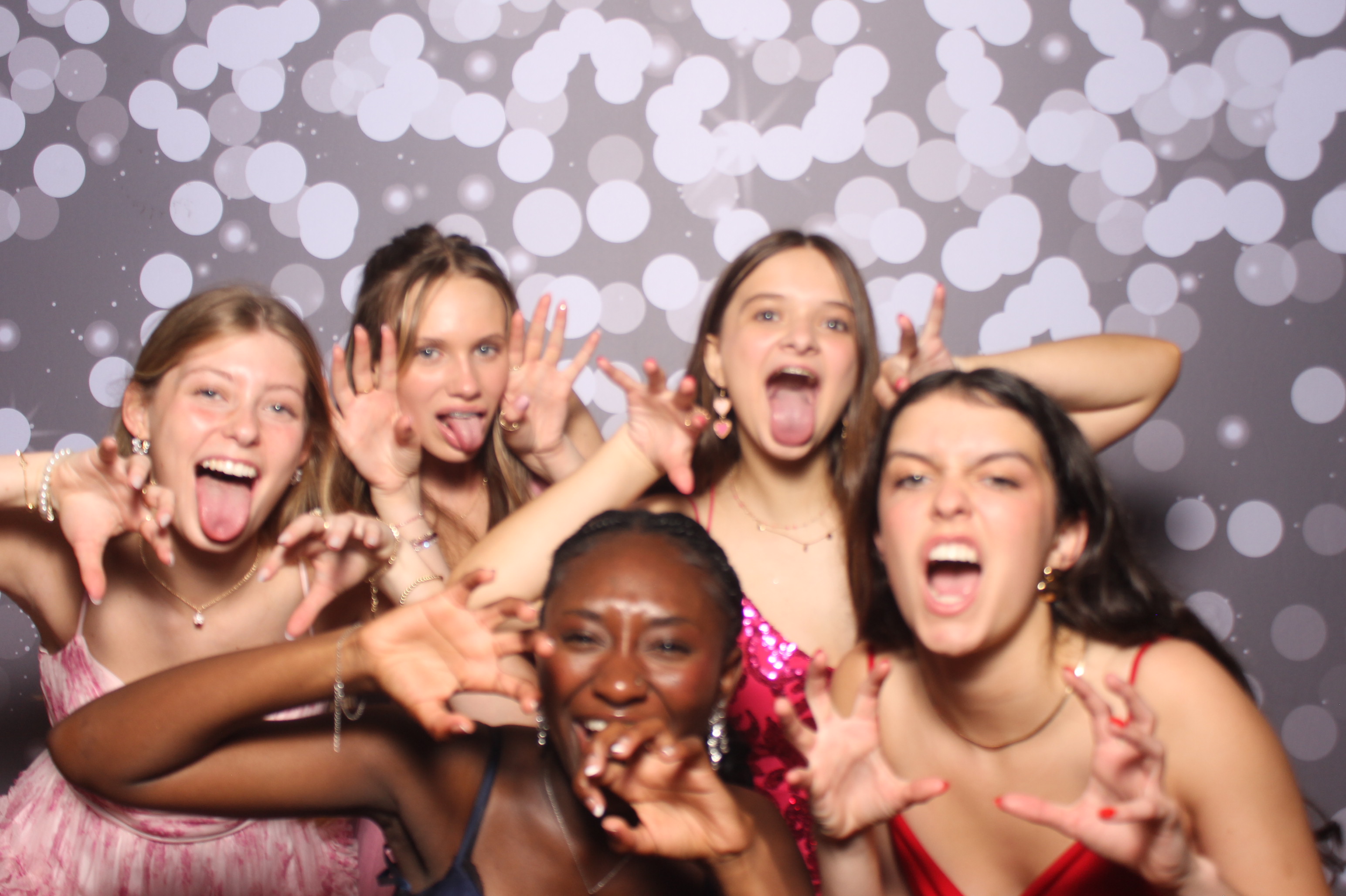 Colerain Prom 2025 | View more photos from the event at gallery.photoboothcincy.com/u/PhotoBoothCincy/Colerain-Prom-2025