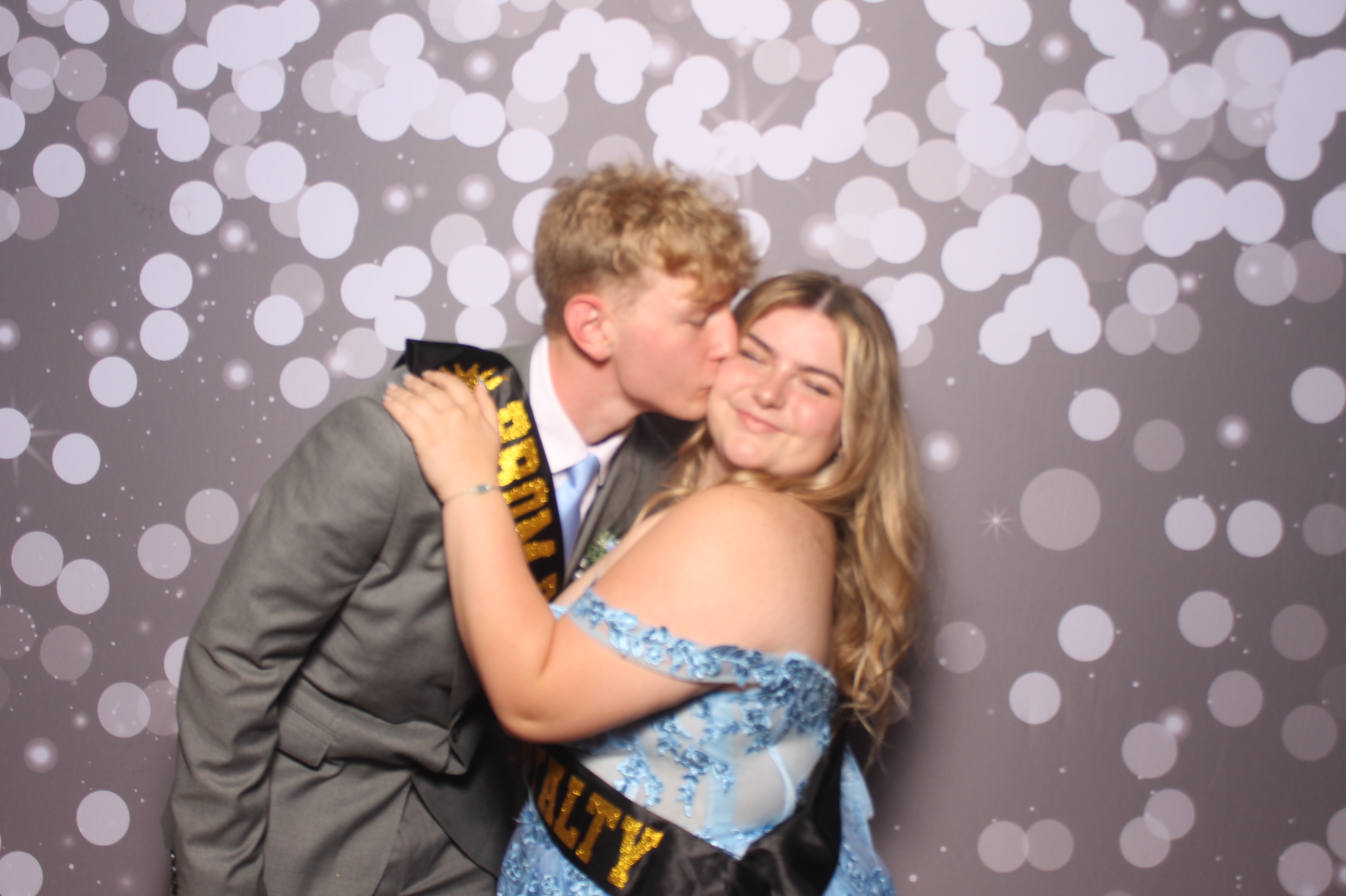 Colerain Prom 2025 | View more photos from the event at gallery.photoboothcincy.com/u/PhotoBoothCincy/Colerain-Prom-2025