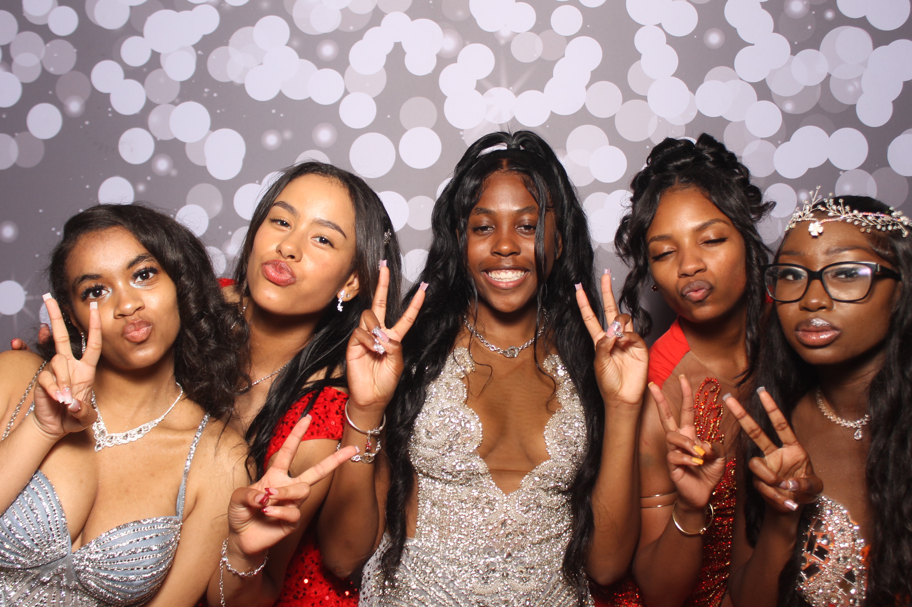 Colerain Prom 2025 | View more photos from the event at gallery.photoboothcincy.com/u/PhotoBoothCincy/Colerain-Prom-2025
