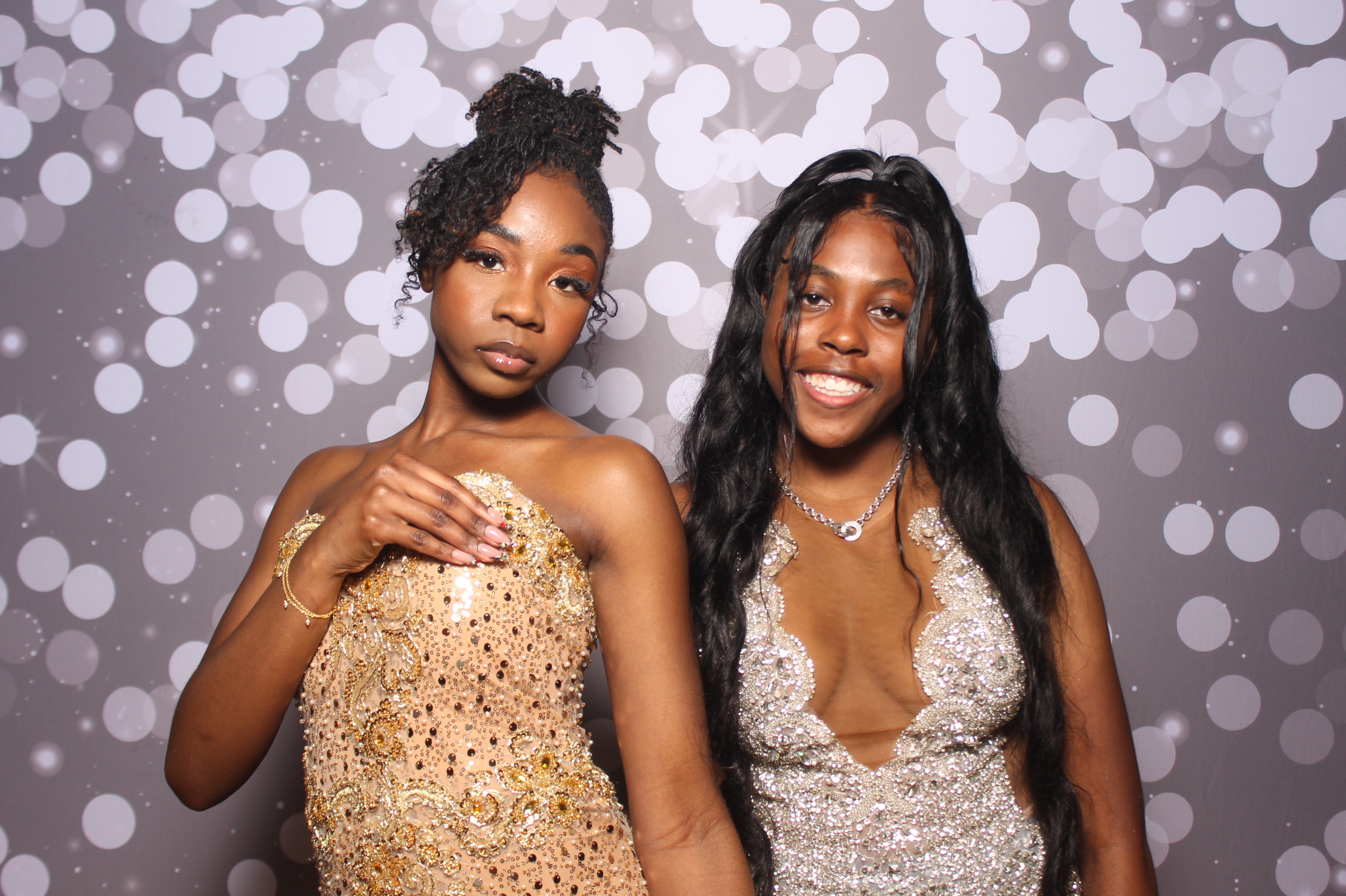 Colerain Prom 2025 | View more photos from the event at gallery.photoboothcincy.com/u/PhotoBoothCincy/Colerain-Prom-2025