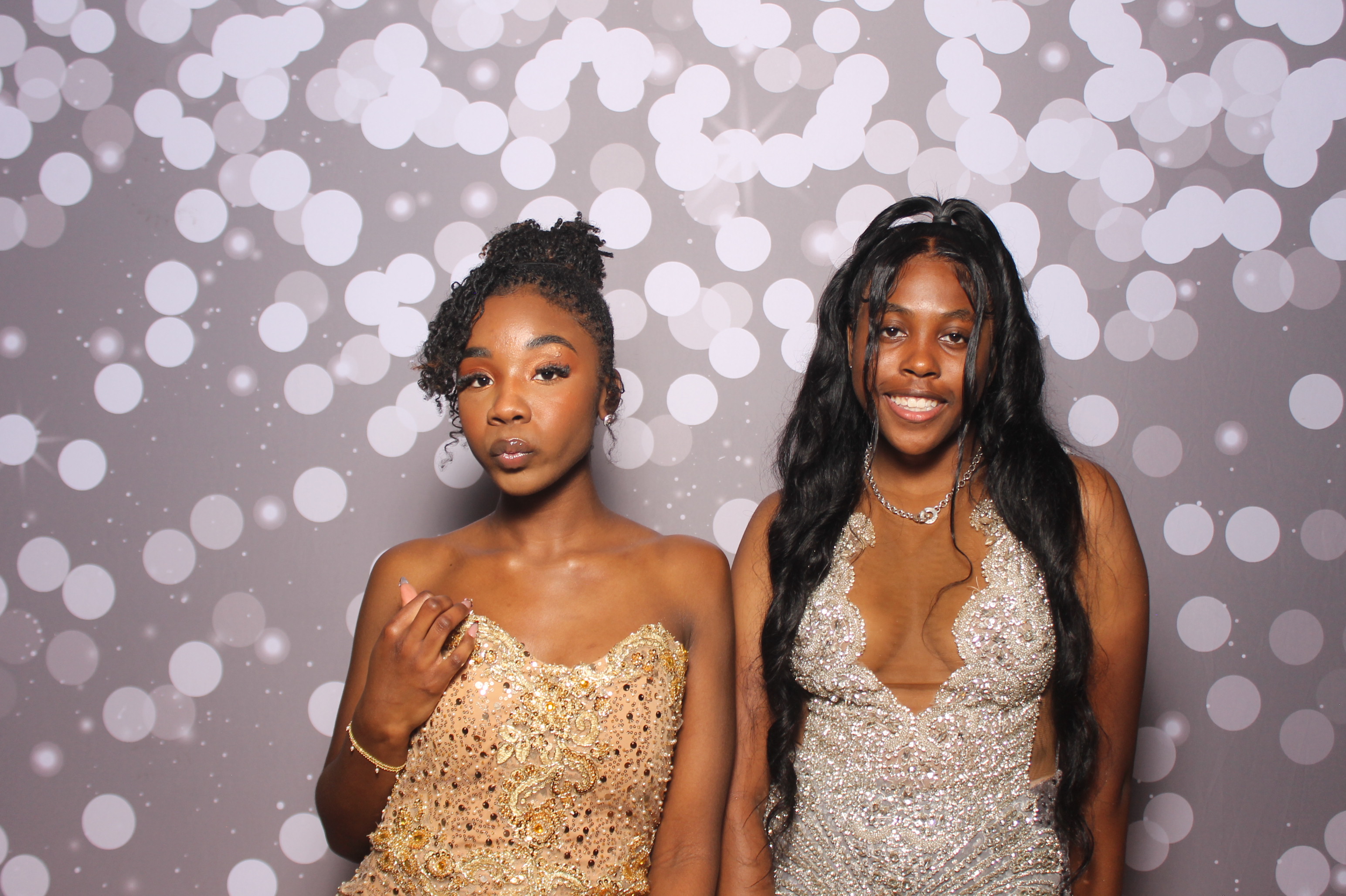 Colerain Prom 2025 | View more photos from the event at gallery.photoboothcincy.com/u/PhotoBoothCincy/Colerain-Prom-2025
