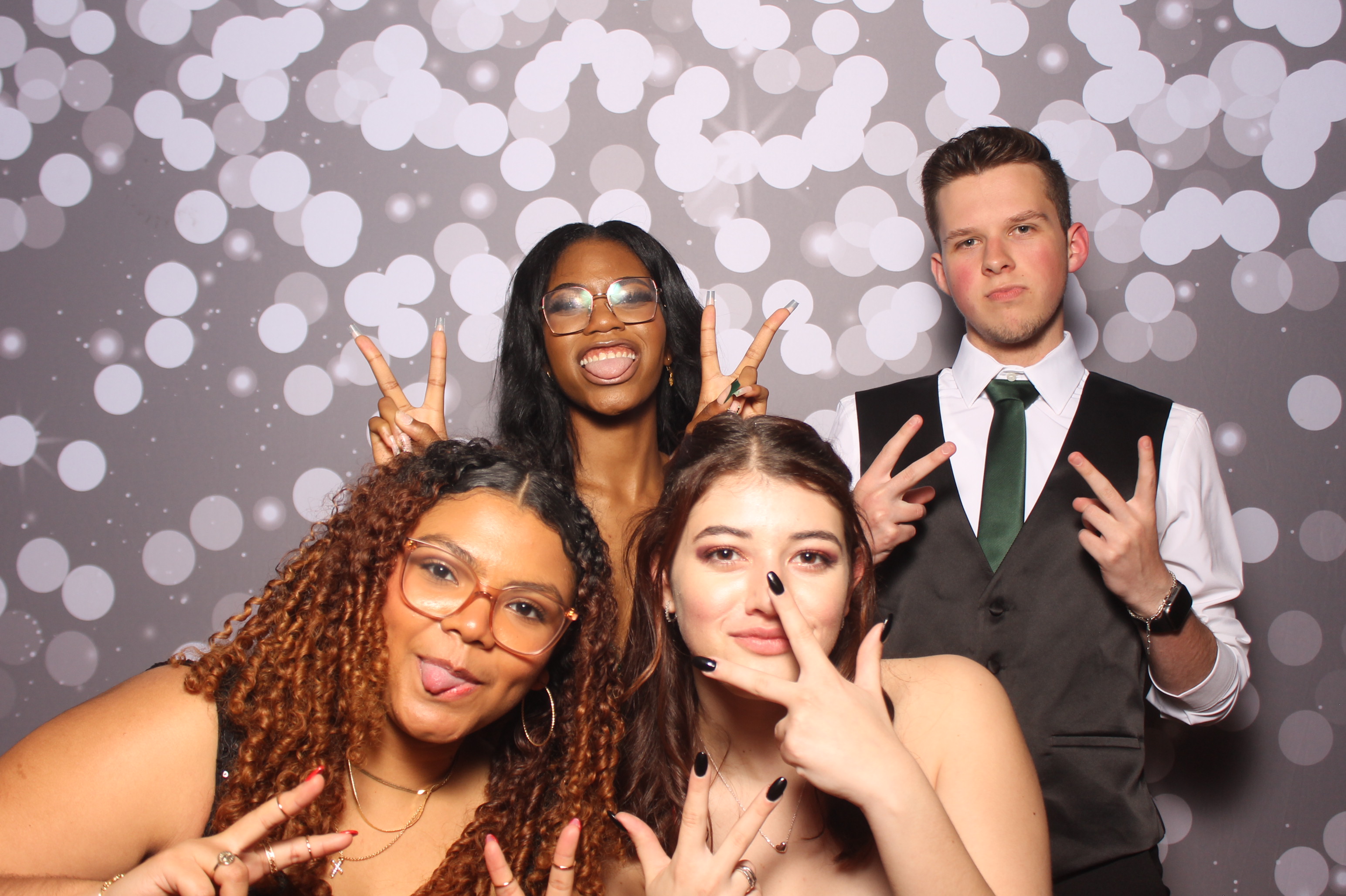 Colerain Prom 2025 | View more photos from the event at gallery.photoboothcincy.com/u/PhotoBoothCincy/Colerain-Prom-2025