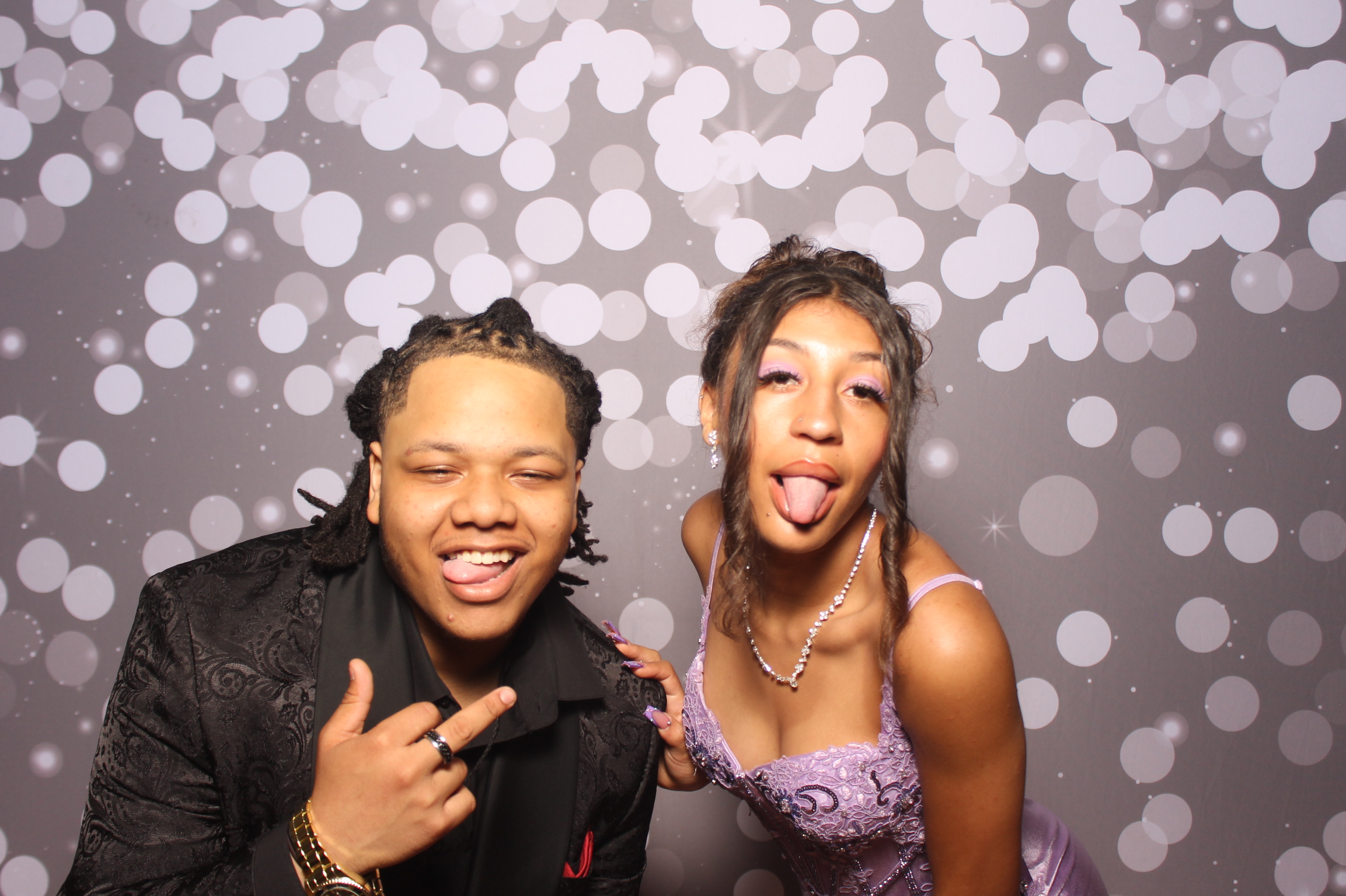 Colerain Prom 2025 | View more photos from the event at gallery.photoboothcincy.com/u/PhotoBoothCincy/Colerain-Prom-2025