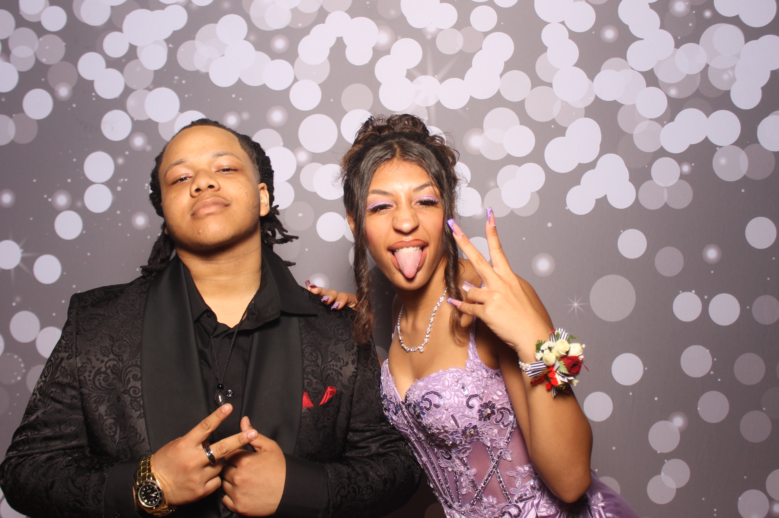 Colerain Prom 2025 | View more photos from the event at gallery.photoboothcincy.com/u/PhotoBoothCincy/Colerain-Prom-2025