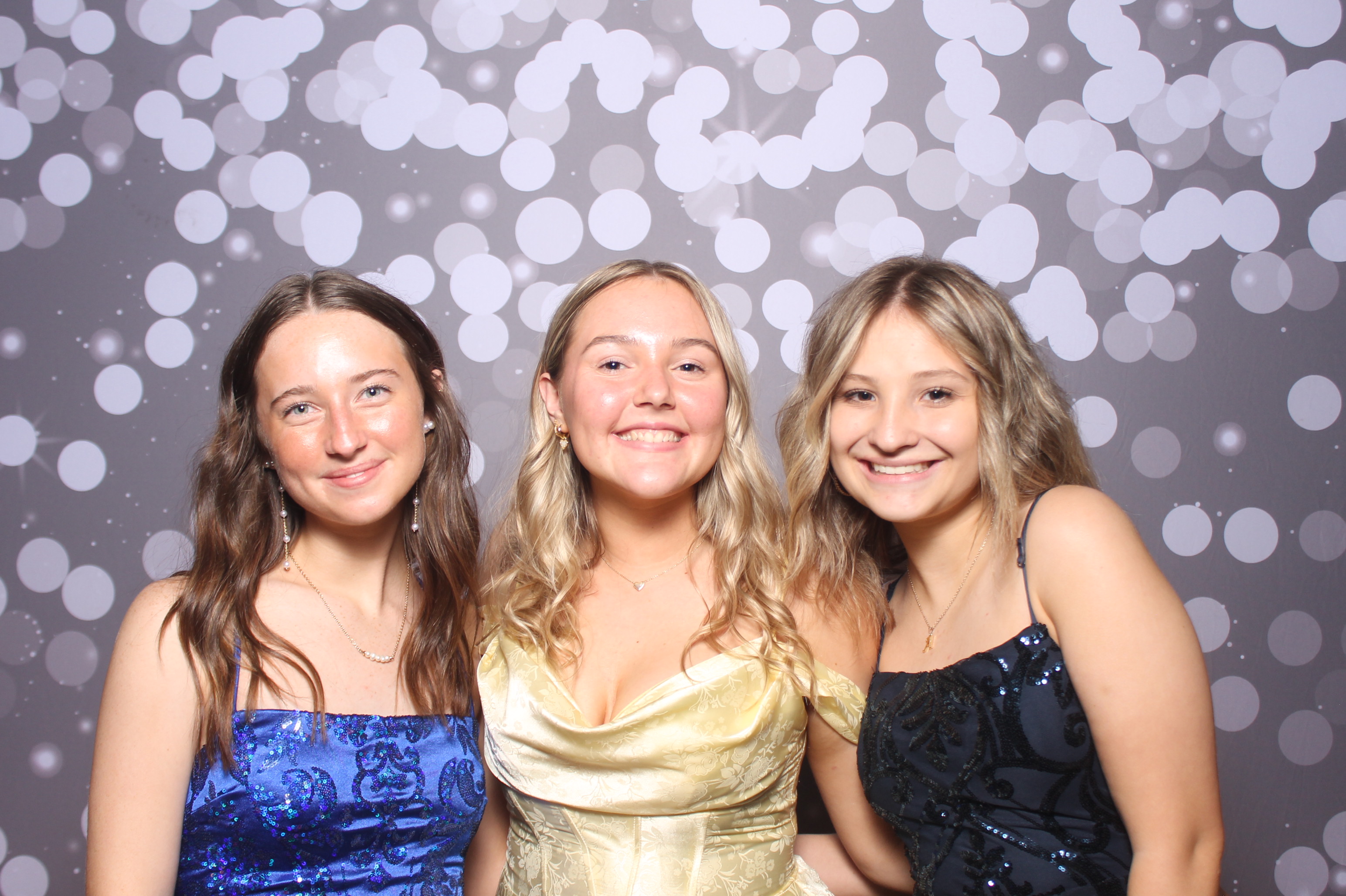 Colerain Prom 2025 | View more photos from the event at gallery.photoboothcincy.com/u/PhotoBoothCincy/Colerain-Prom-2025