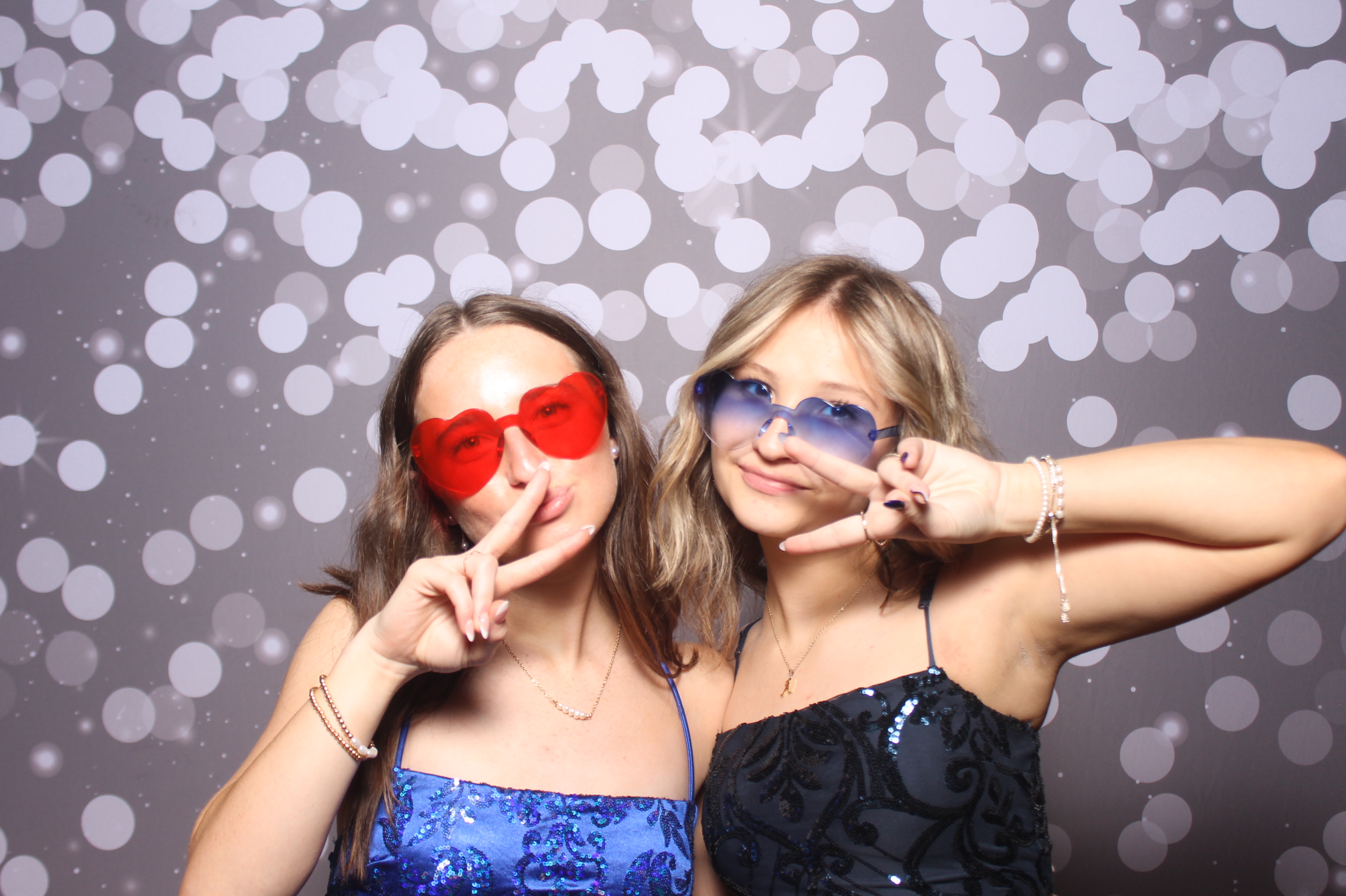 Colerain Prom 2025 | View more photos from the event at gallery.photoboothcincy.com/u/PhotoBoothCincy/Colerain-Prom-2025