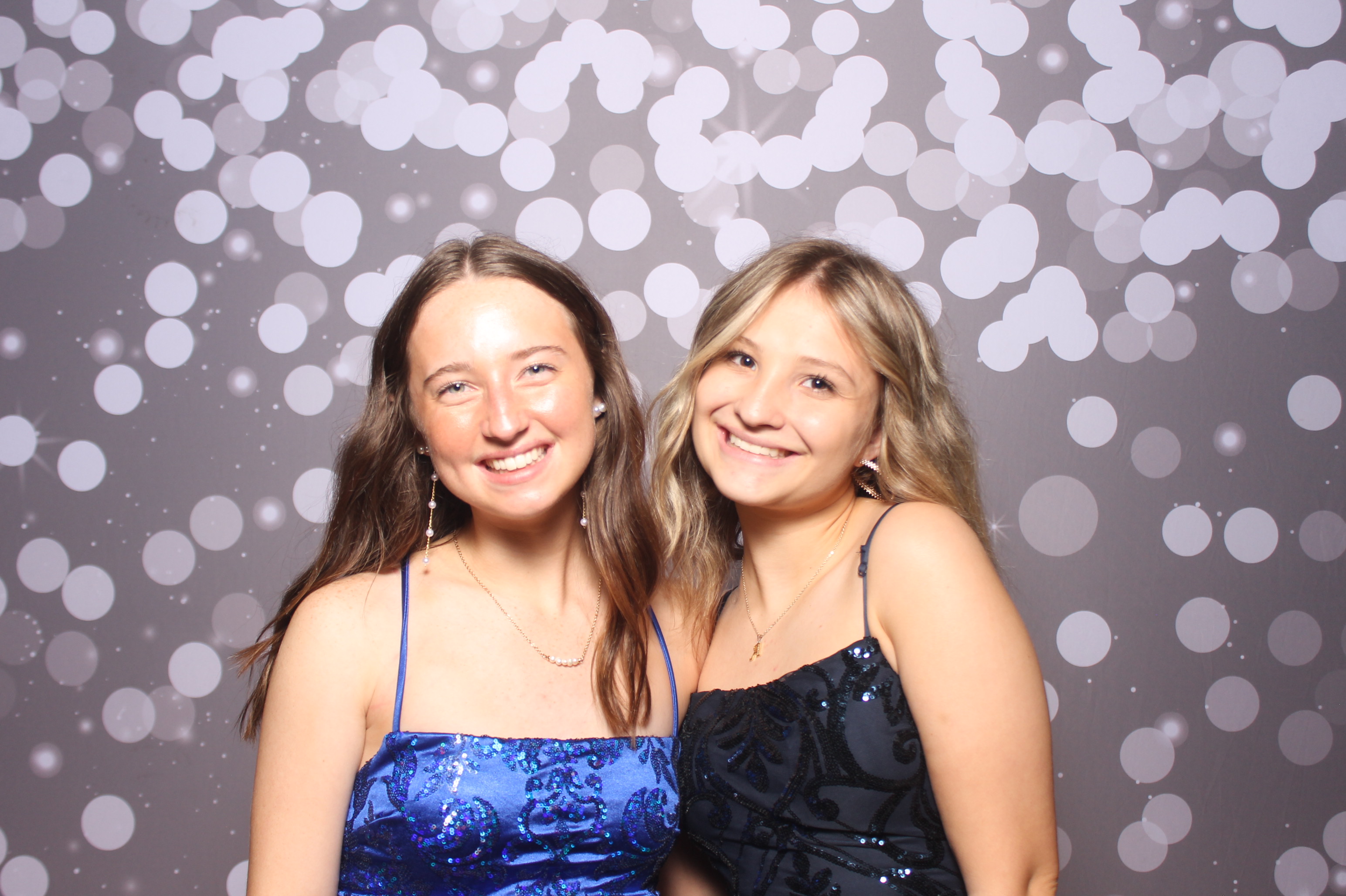 Colerain Prom 2025 | View more photos from the event at gallery.photoboothcincy.com/u/PhotoBoothCincy/Colerain-Prom-2025