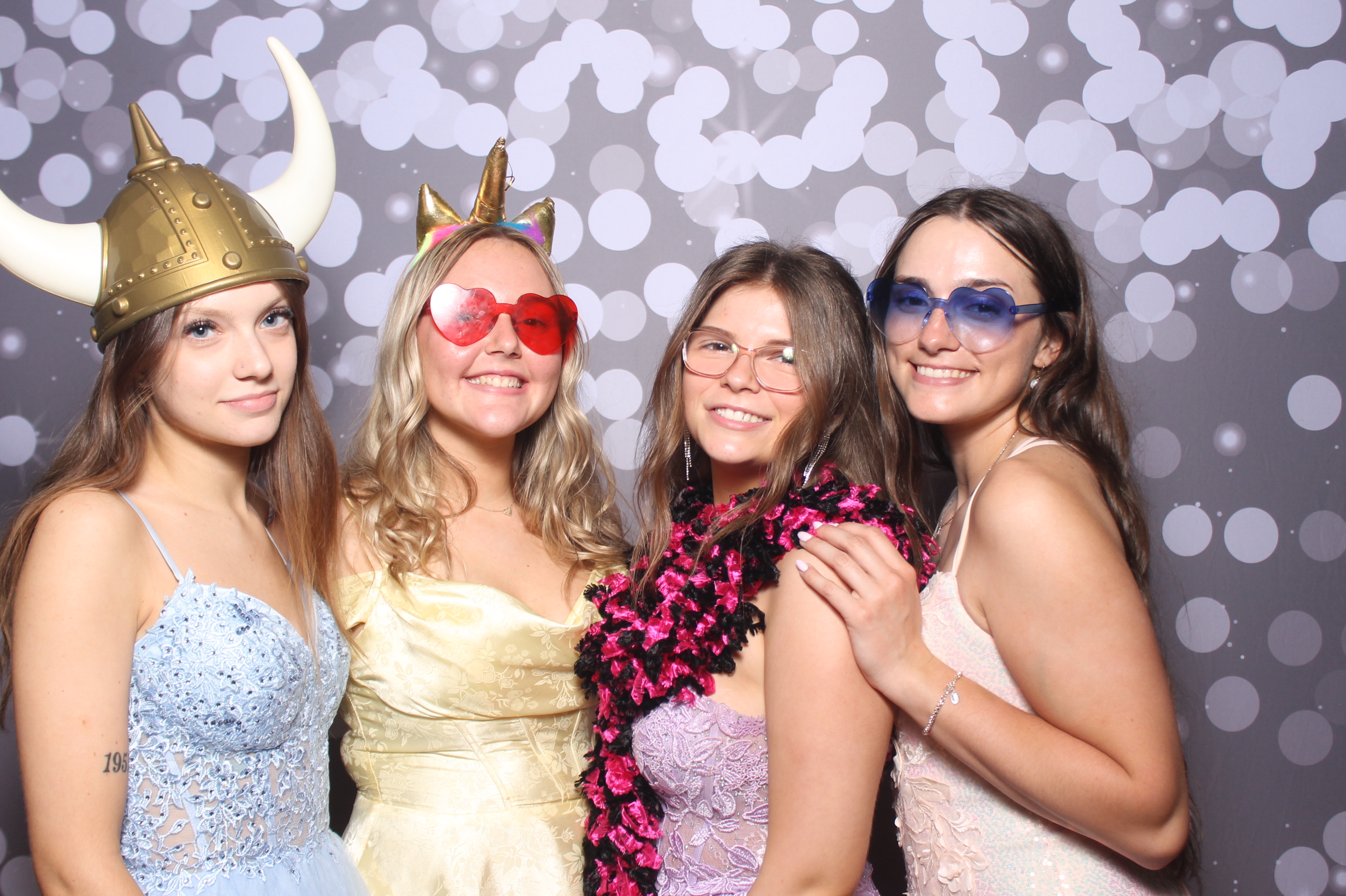 Colerain Prom 2025 | View more photos from the event at gallery.photoboothcincy.com/u/PhotoBoothCincy/Colerain-Prom-2025