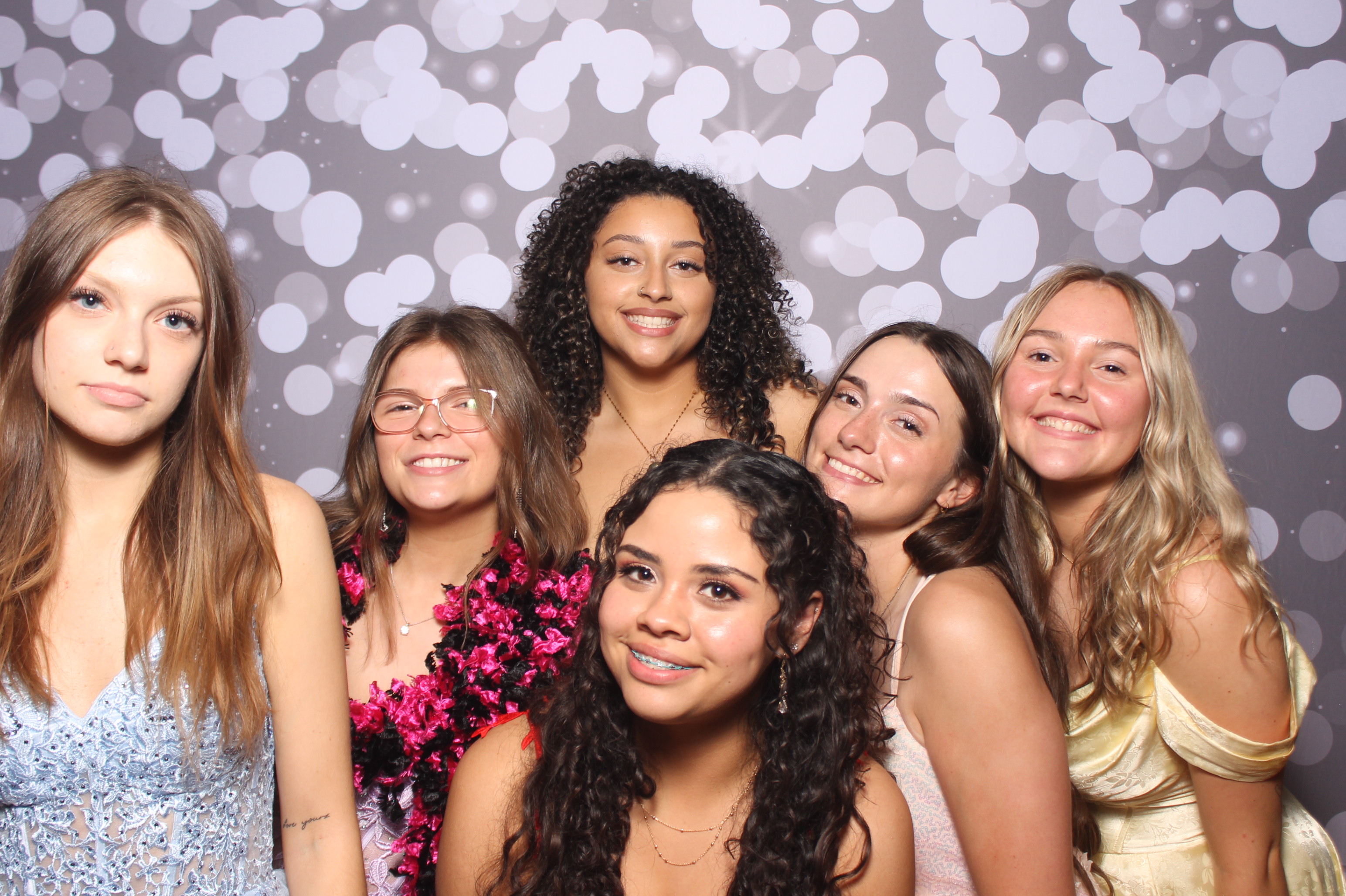 Colerain Prom 2025 | View more photos from the event at gallery.photoboothcincy.com/u/PhotoBoothCincy/Colerain-Prom-2025