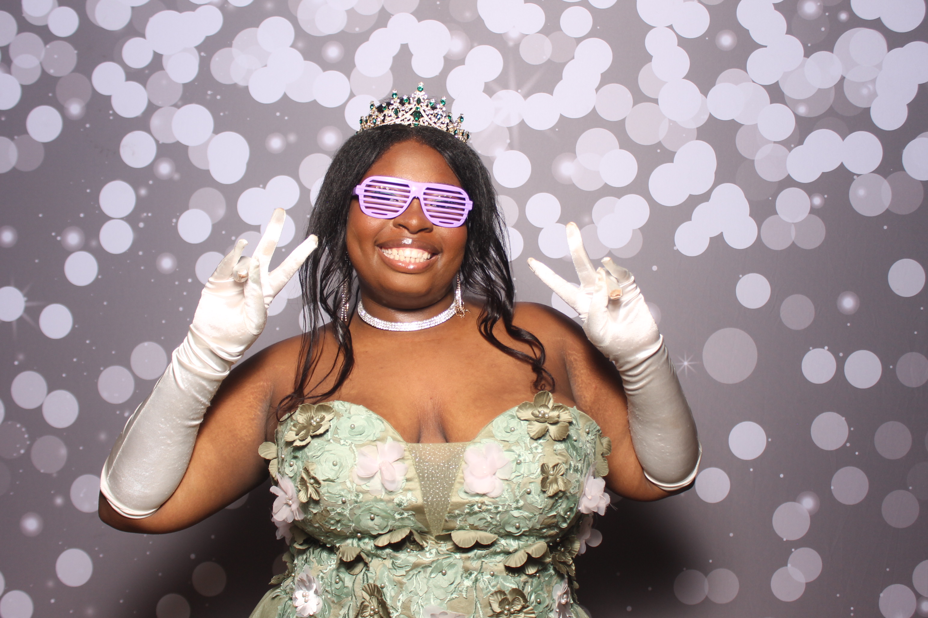 Colerain Prom 2025 | View more photos from the event at gallery.photoboothcincy.com/u/PhotoBoothCincy/Colerain-Prom-2025