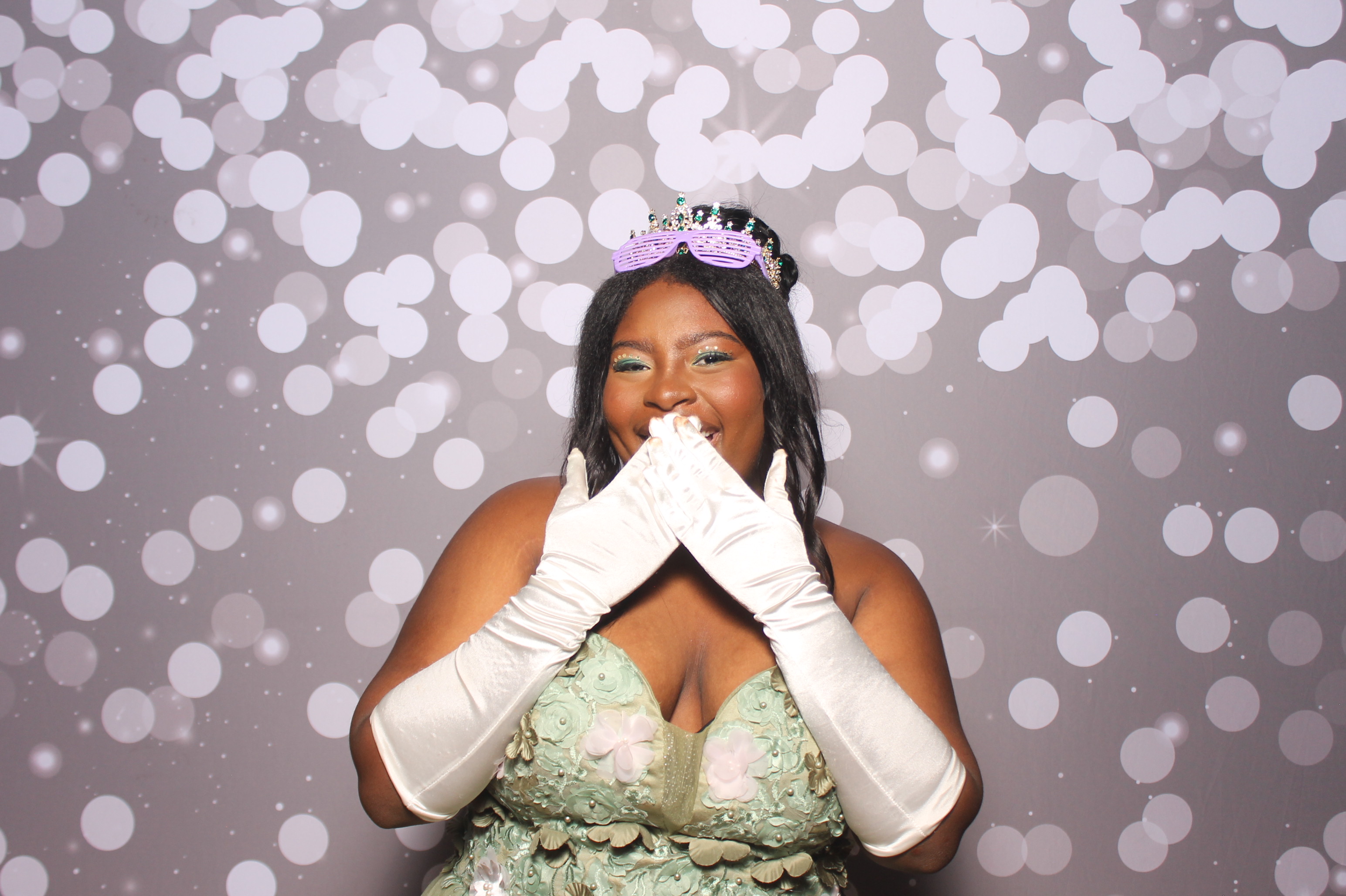 Colerain Prom 2025 | View more photos from the event at gallery.photoboothcincy.com/u/PhotoBoothCincy/Colerain-Prom-2025