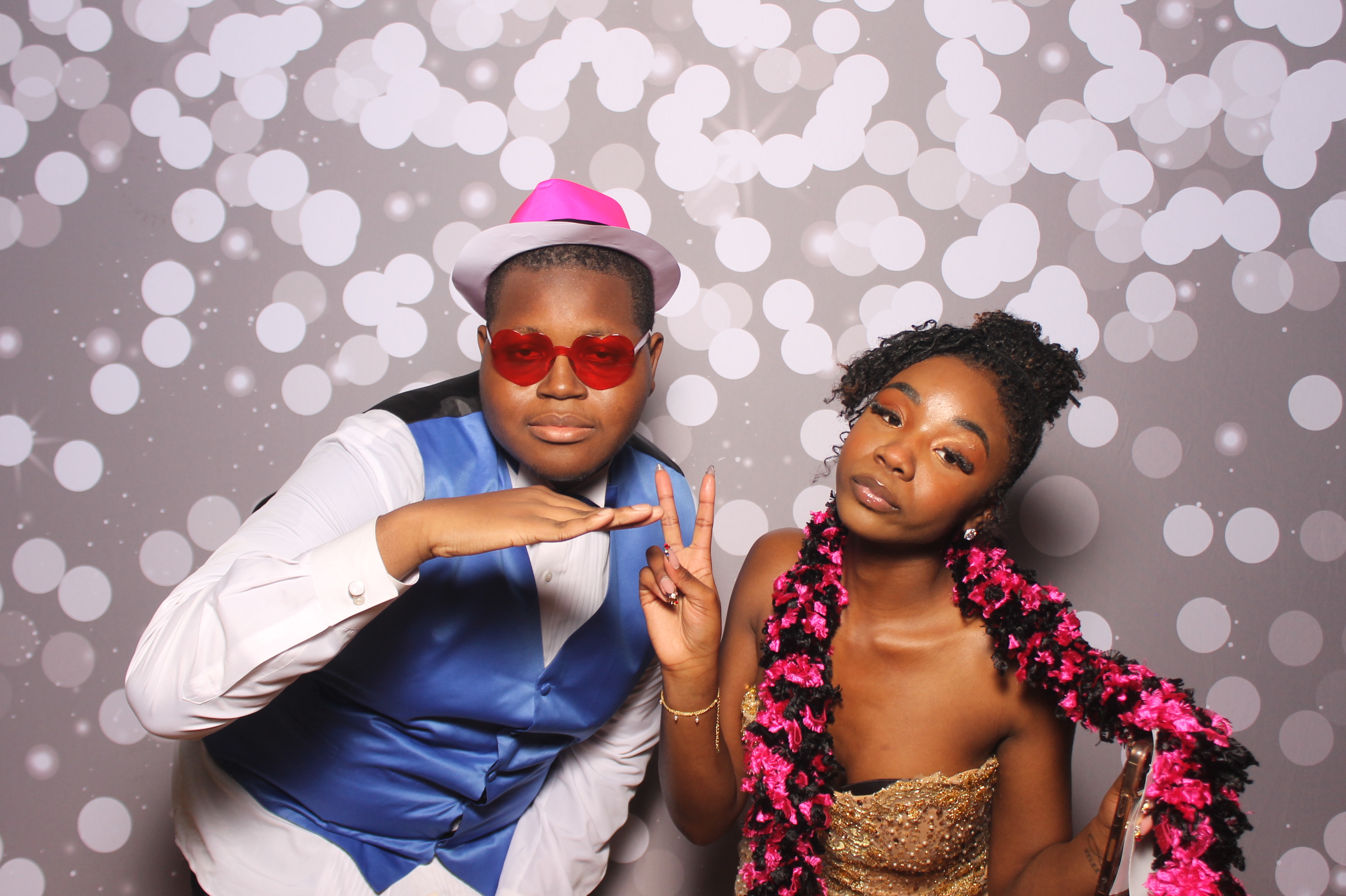 Colerain Prom 2025 | View more photos from the event at gallery.photoboothcincy.com/u/PhotoBoothCincy/Colerain-Prom-2025