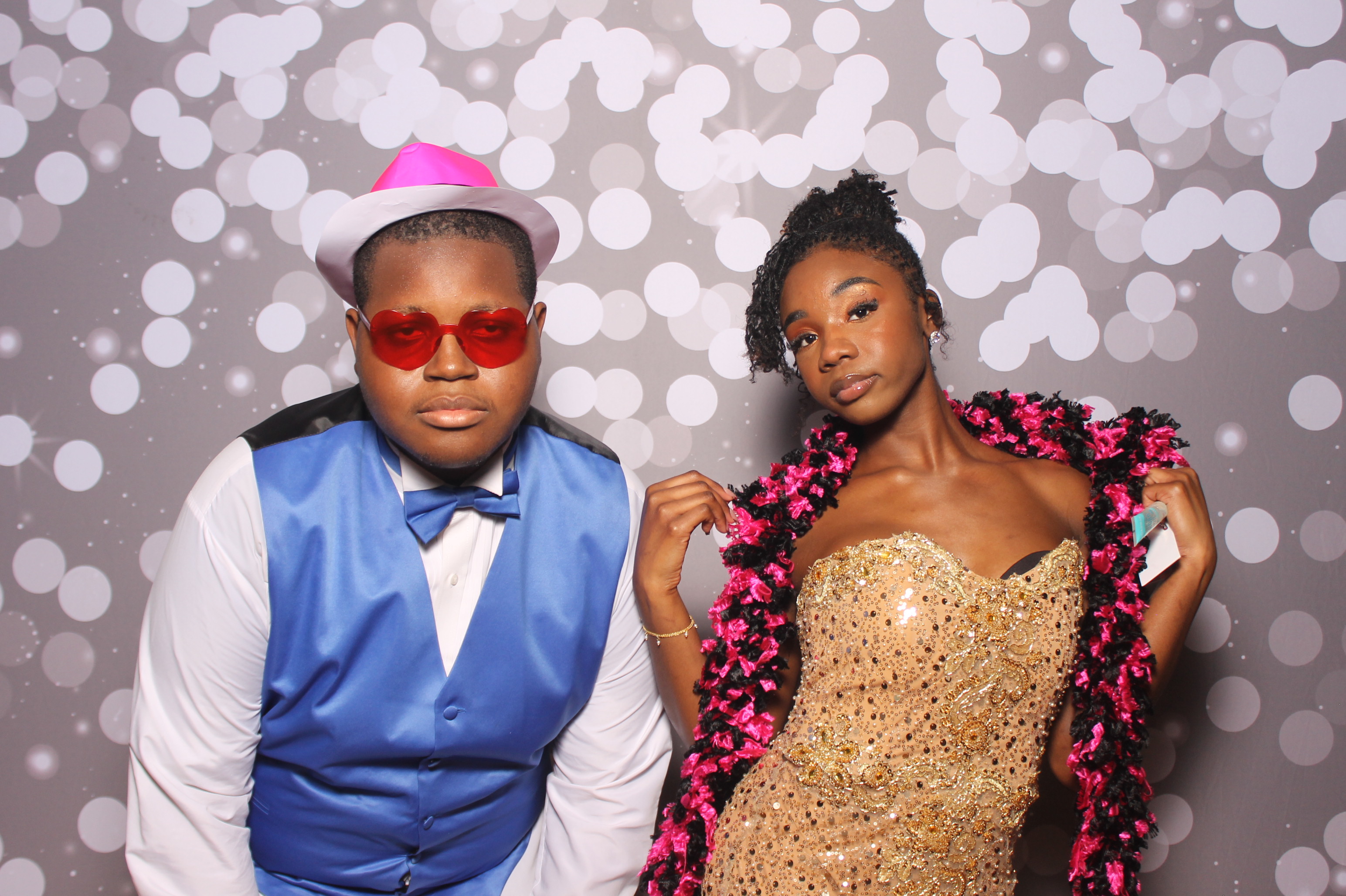 Colerain Prom 2025 | View more photos from the event at gallery.photoboothcincy.com/u/PhotoBoothCincy/Colerain-Prom-2025