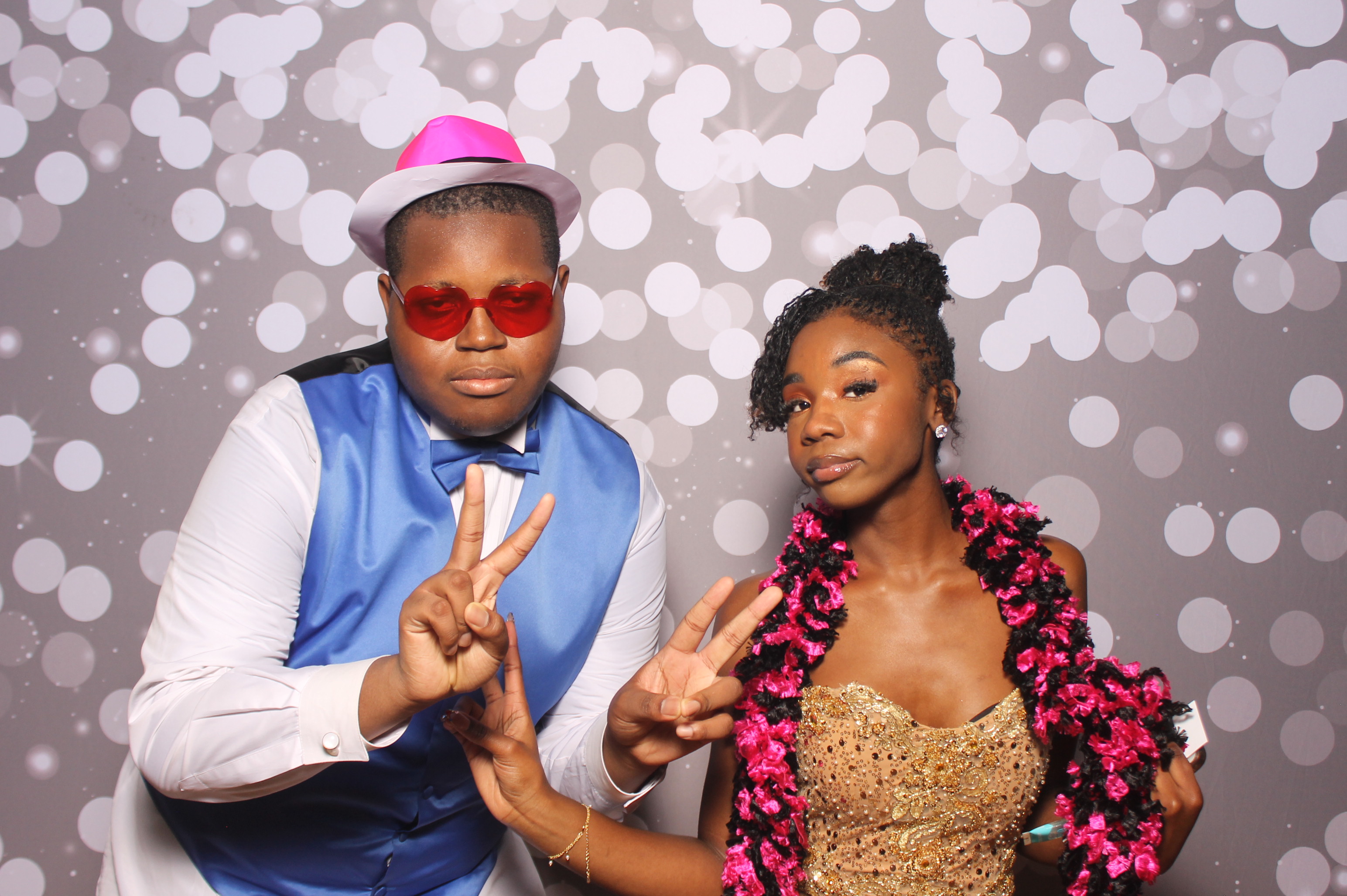 Colerain Prom 2025 | View more photos from the event at gallery.photoboothcincy.com/u/PhotoBoothCincy/Colerain-Prom-2025