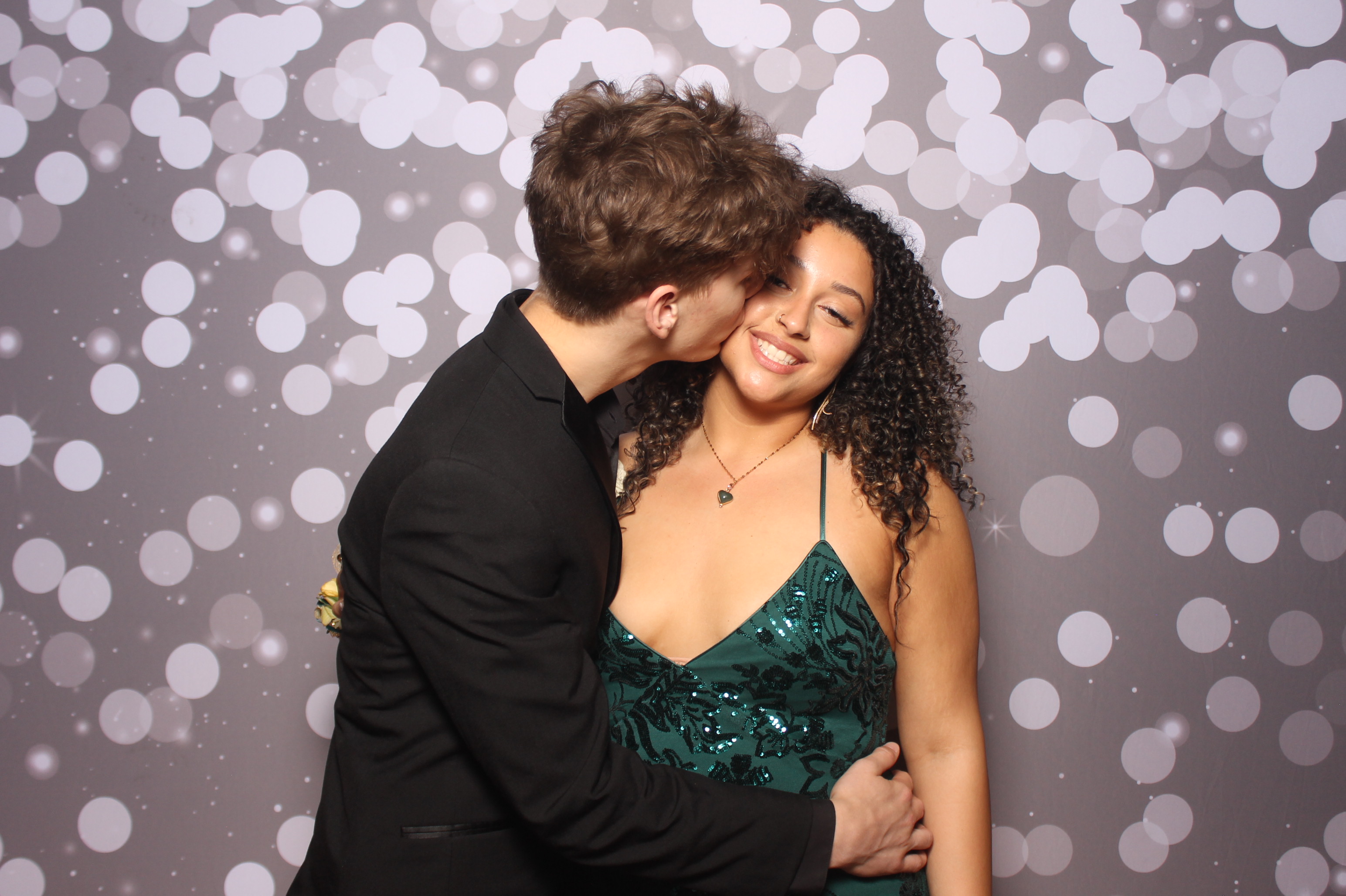 Colerain Prom 2025 | View more photos from the event at gallery.photoboothcincy.com/u/PhotoBoothCincy/Colerain-Prom-2025