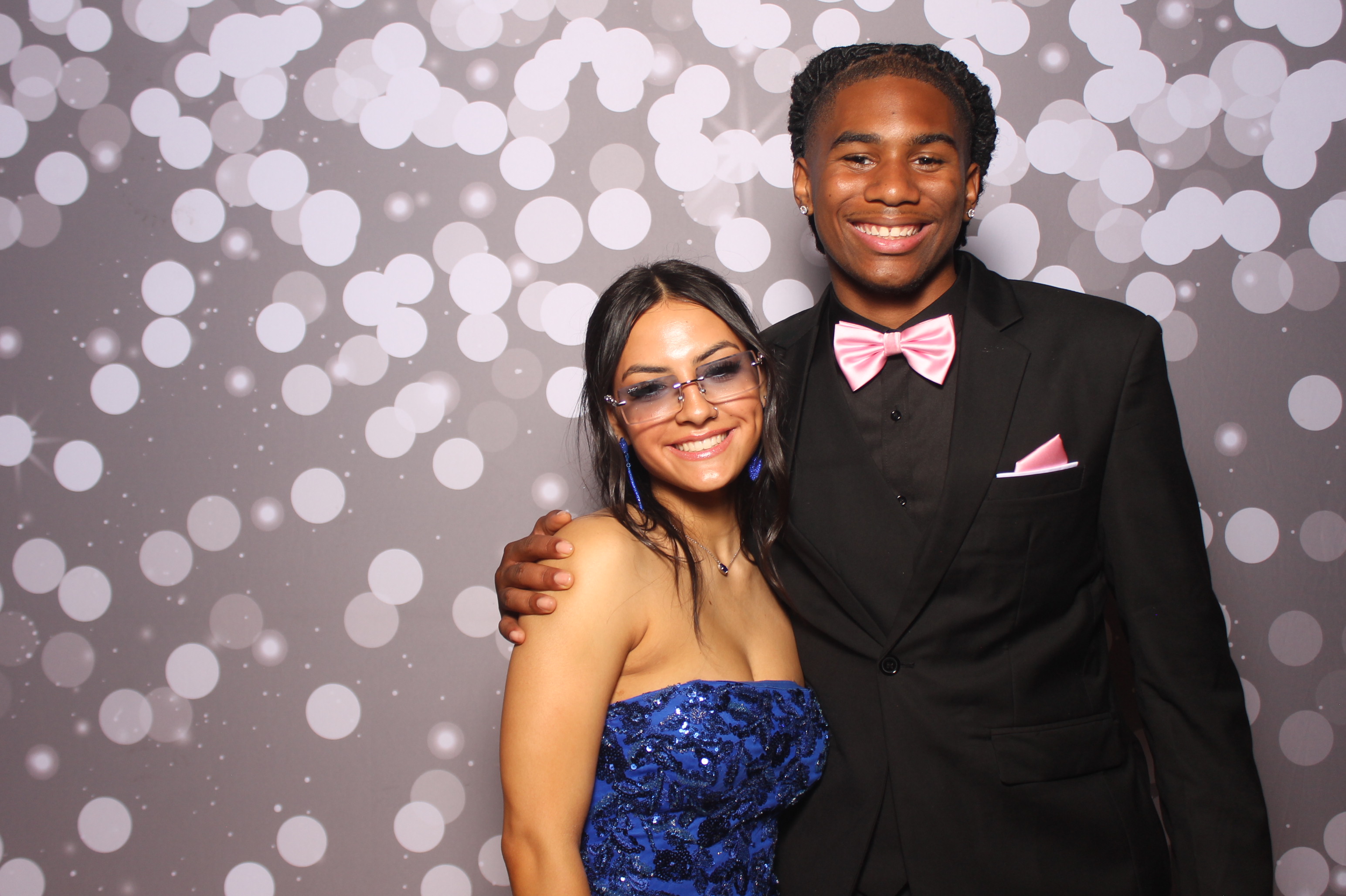 Colerain Prom 2025 | View more photos from the event at gallery.photoboothcincy.com/u/PhotoBoothCincy/Colerain-Prom-2025
